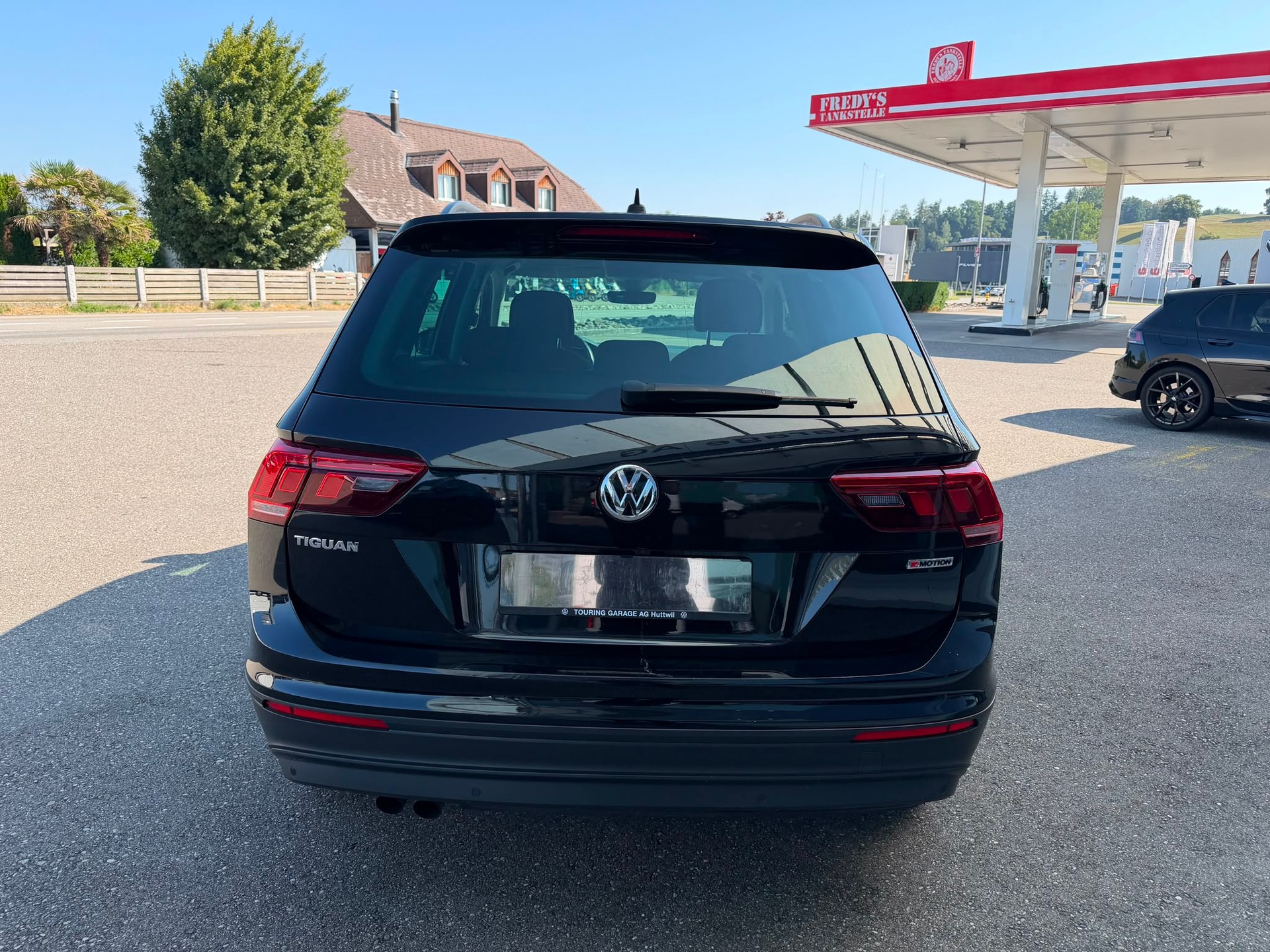 VW Tiguan 2.0TSI Comfortline 4Motion DSG-image-3