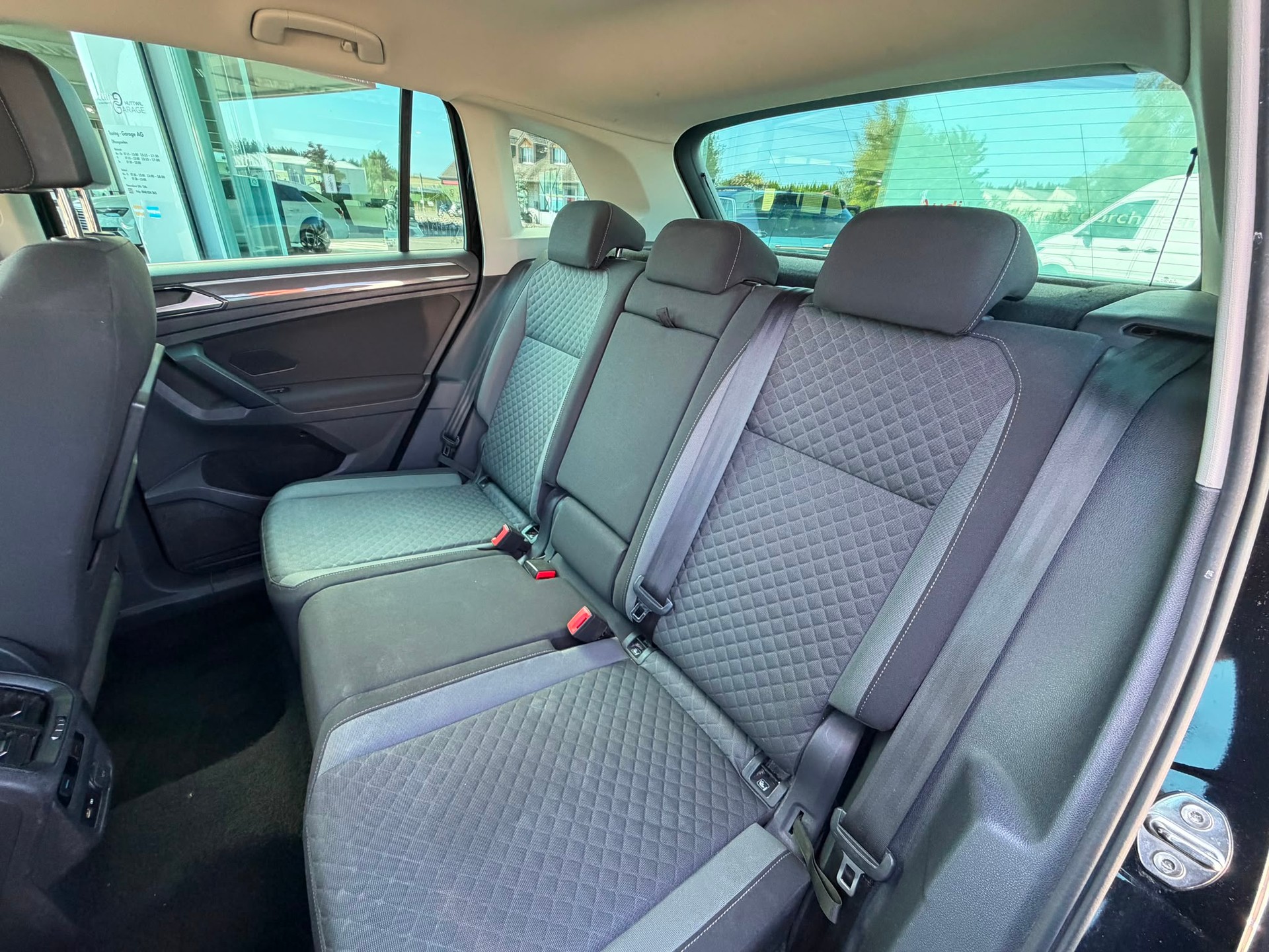 VW Tiguan 2.0TSI Comfortline 4Motion DSG-image-23