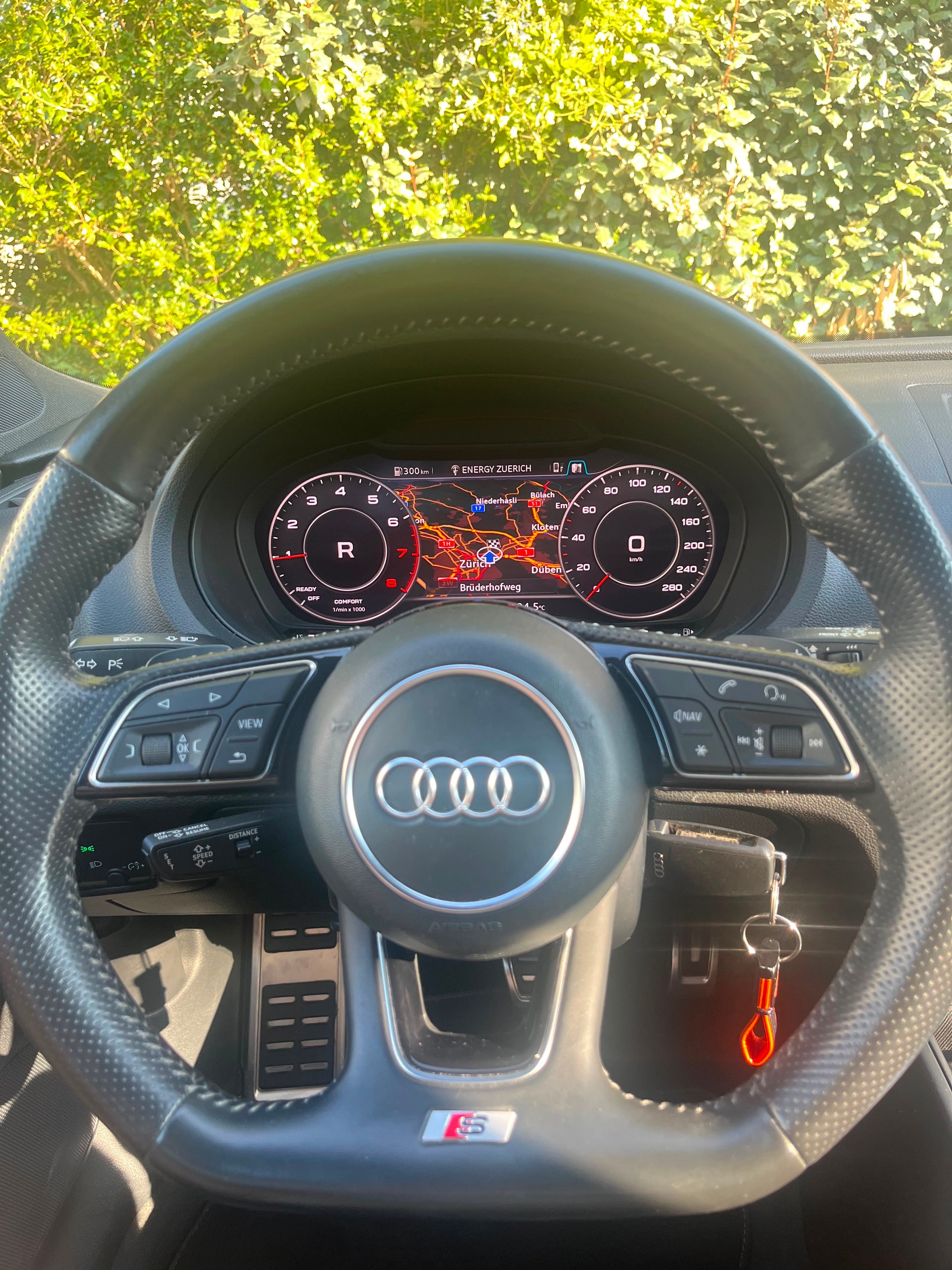 AUDI A3 Sportback 1.5TFSI S-tronic Sport-image-3