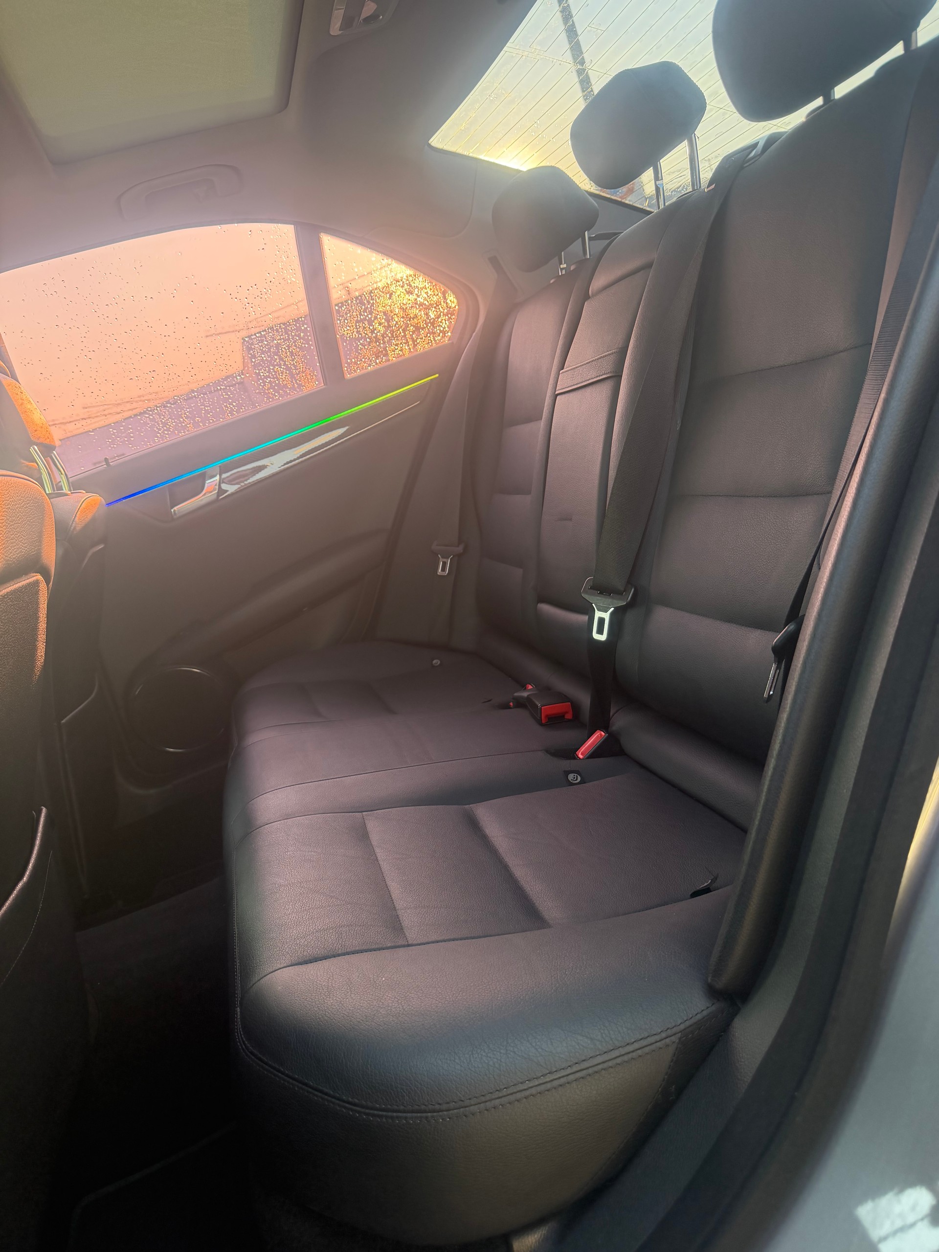 MERCEDES-BENZ C 350 Avantgarde 4Matic 7G-Tronic-image-8