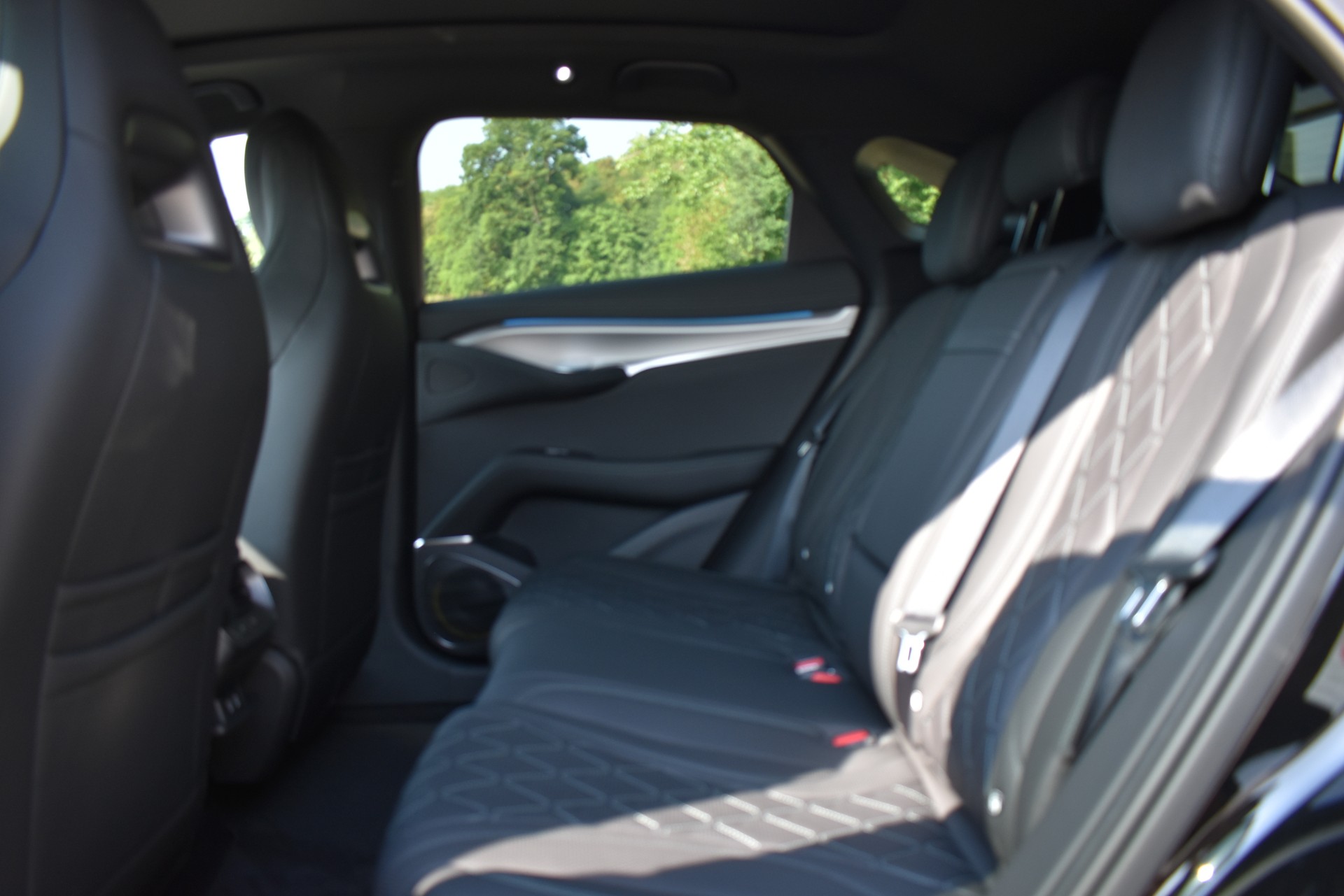 BYD Sealion 7 91,3 kWh Excellence AWD-image-9