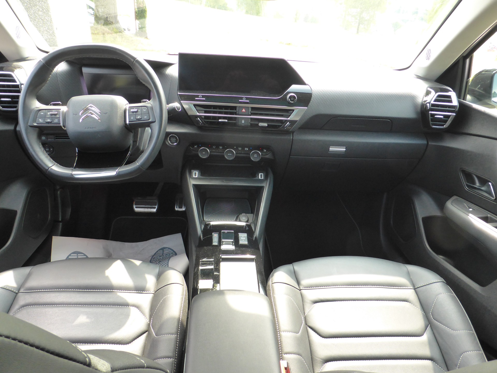 CITROEN C4 1.2 Pure Tech Shine Pack EAT8-image-8