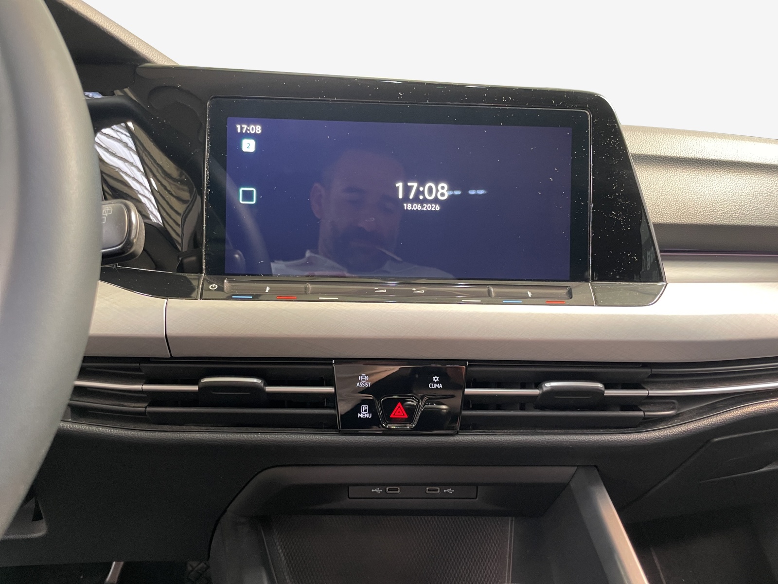 VW Golf 1.5 TSI ACT Life-image-10