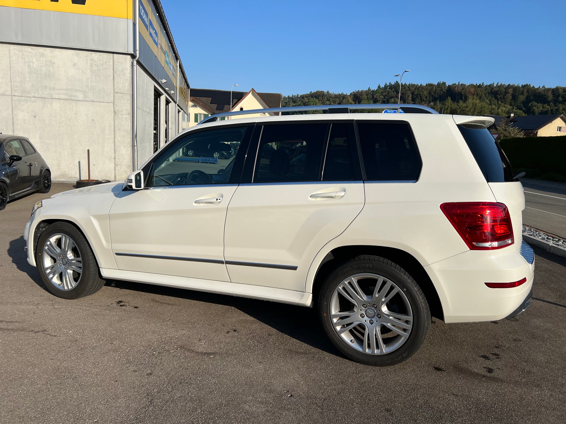 MERCEDES-BENZ GLK 220 BlueTEC Swiss Star Ed. 4Matic 7G-Tronic-image-9