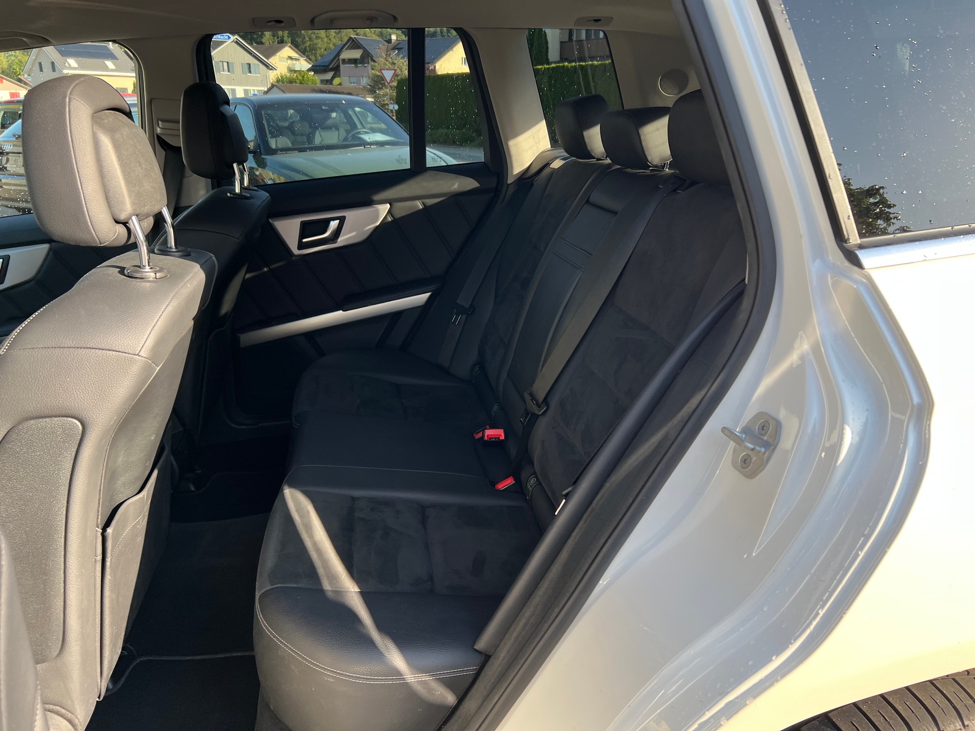 MERCEDES-BENZ GLK 220 BlueTEC Swiss Star Ed. 4Matic 7G-Tronic-image-18