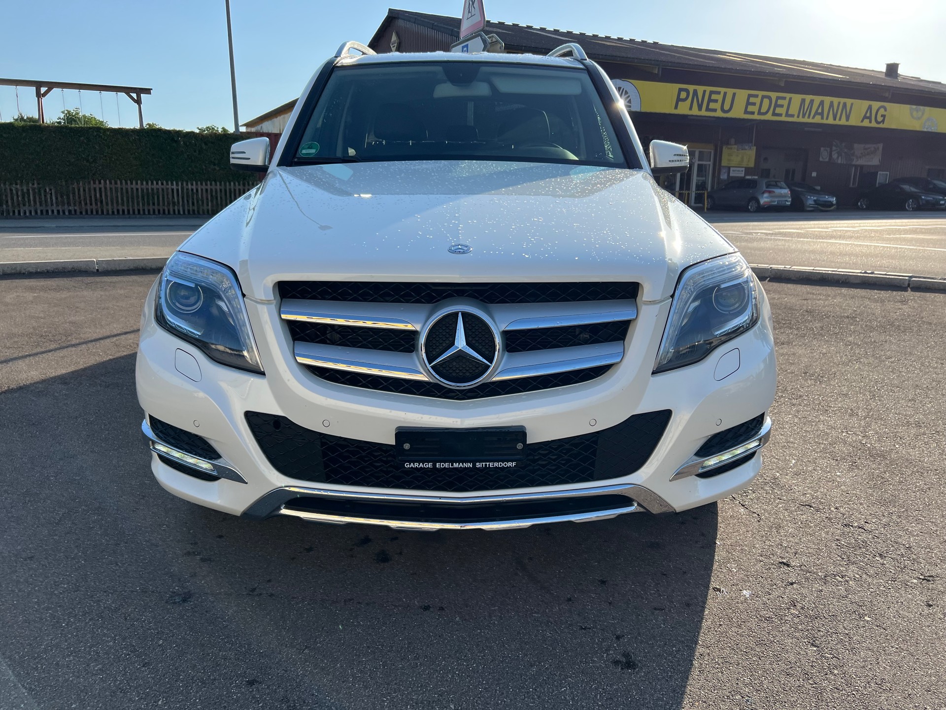 MERCEDES-BENZ GLK 220 BlueTEC Swiss Star Ed. 4Matic 7G-Tronic-image-3