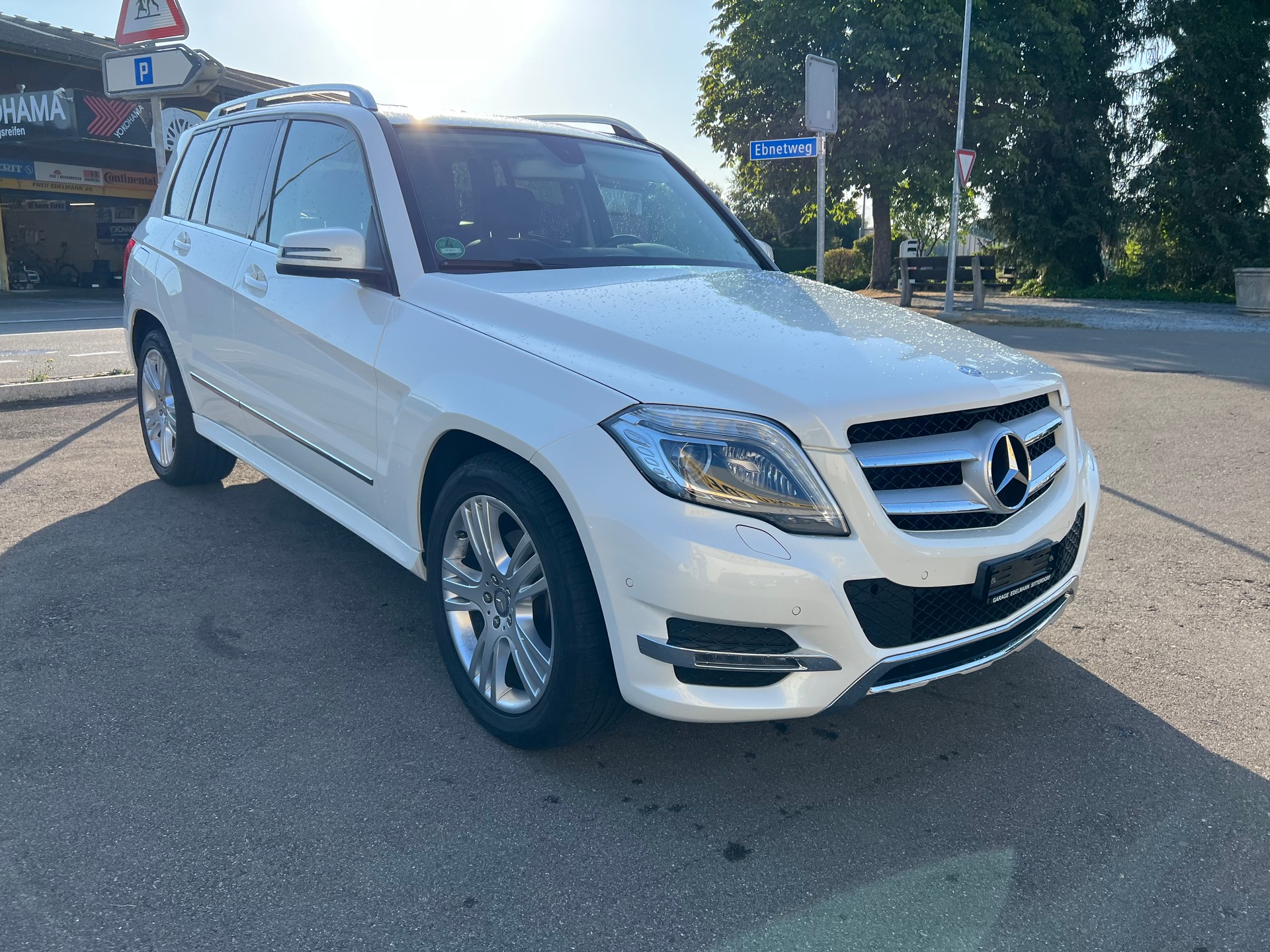MERCEDES-BENZ GLK 220 BlueTEC Swiss Star Ed. 4Matic 7G-Tronic-image-4
