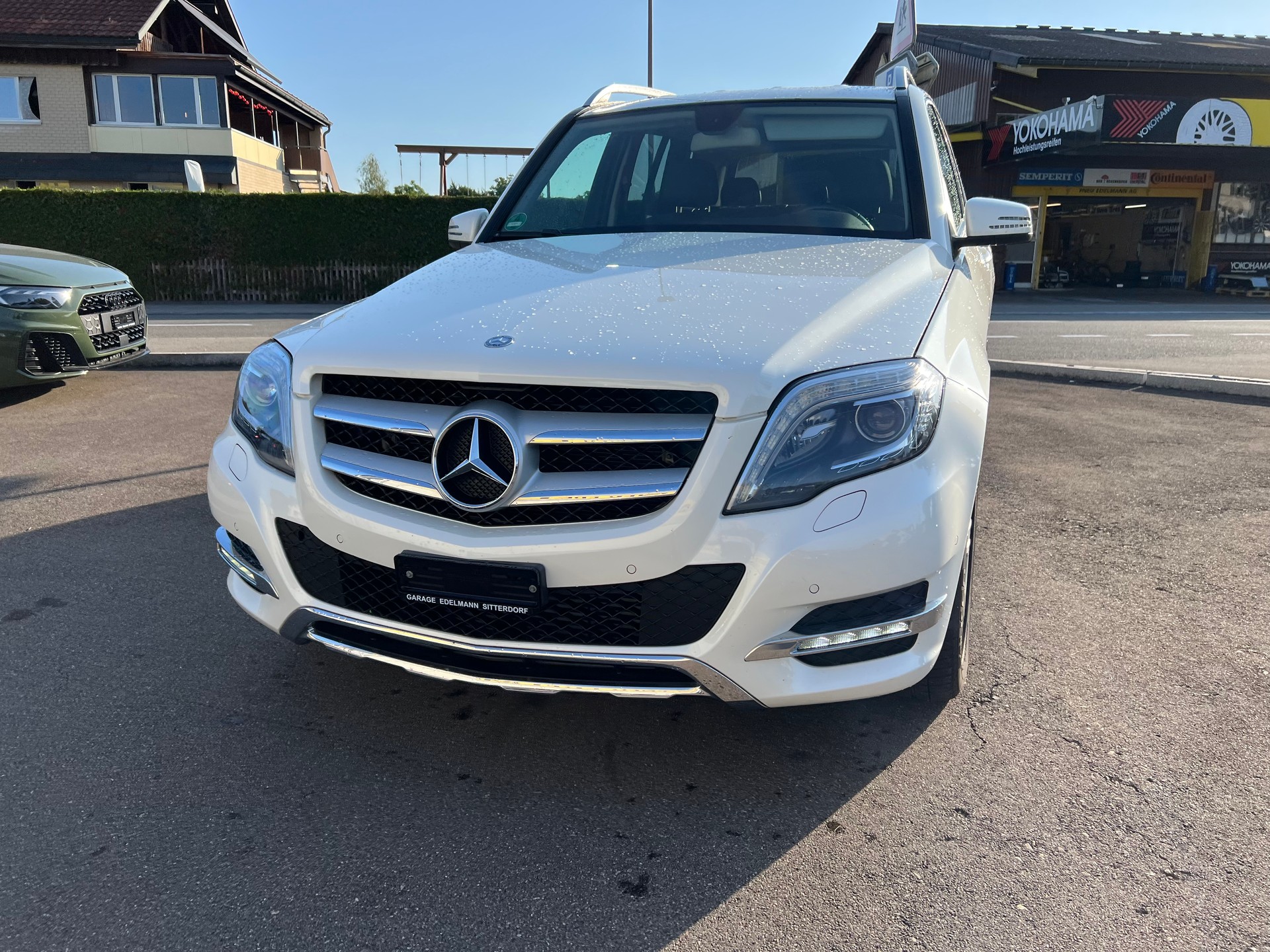 MERCEDES-BENZ GLK 220 BlueTEC Swiss Star Ed. 4Matic 7G-Tronic-image-2