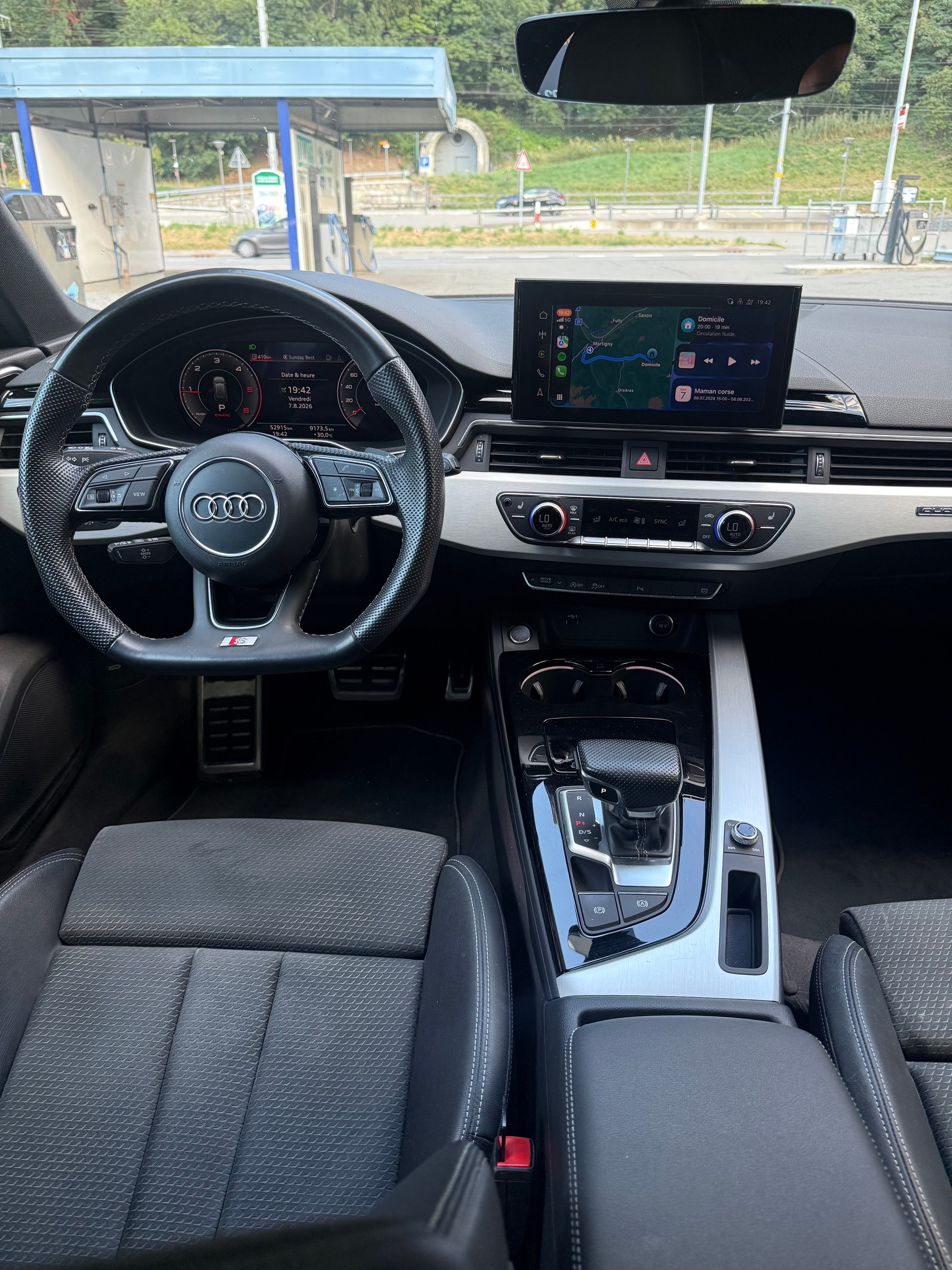 AUDI 2.0 40 TDI Advanced quattro S-Tronic S-Line-image-4