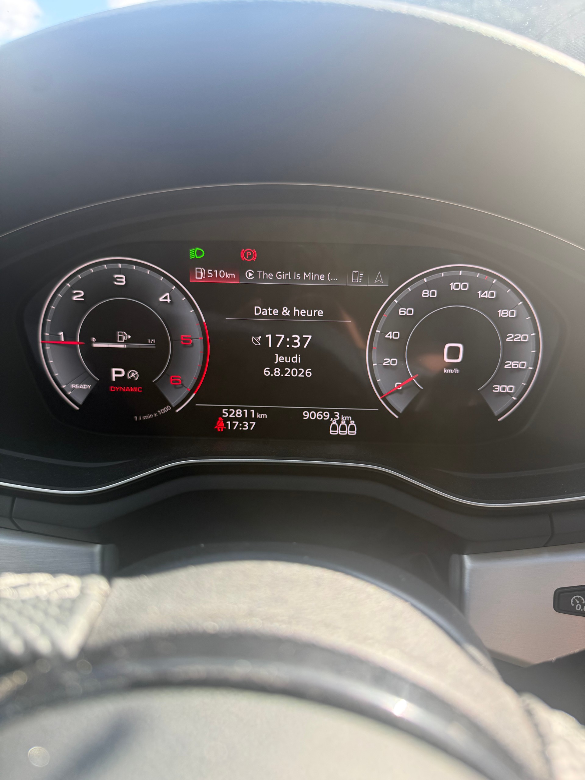 AUDI 2.0 40 TDI Advanced quattro S-Tronic S-Line-image-2