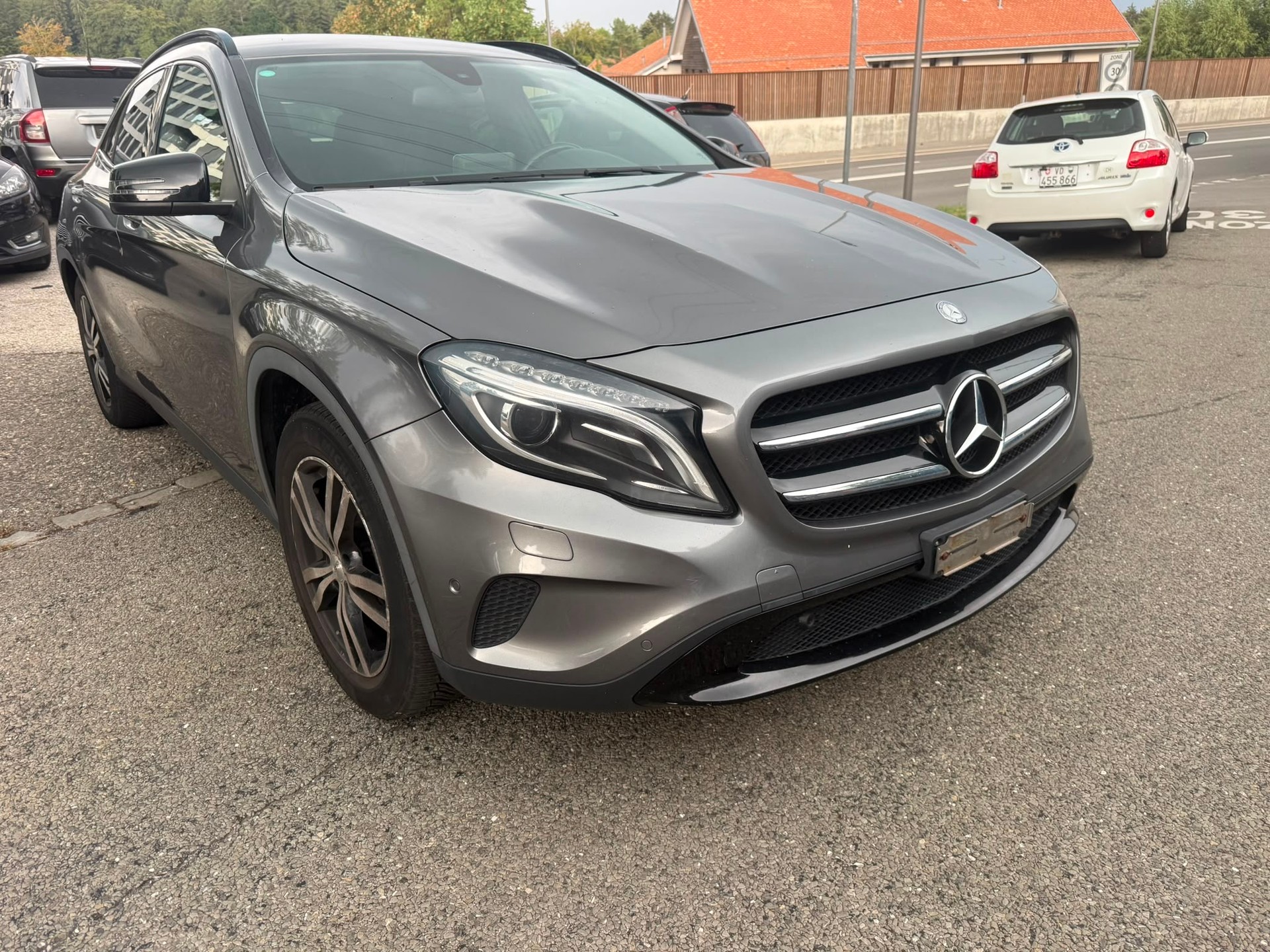MERCEDES-BENZ GLA 200 CDI AMG Line 4Matic 7G-DCT-image-1