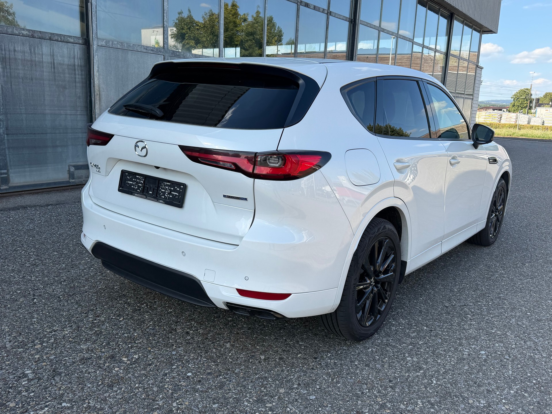 MAZDA CX-60 e-Skyactiv PHEV 327 AWD Homura-image-2