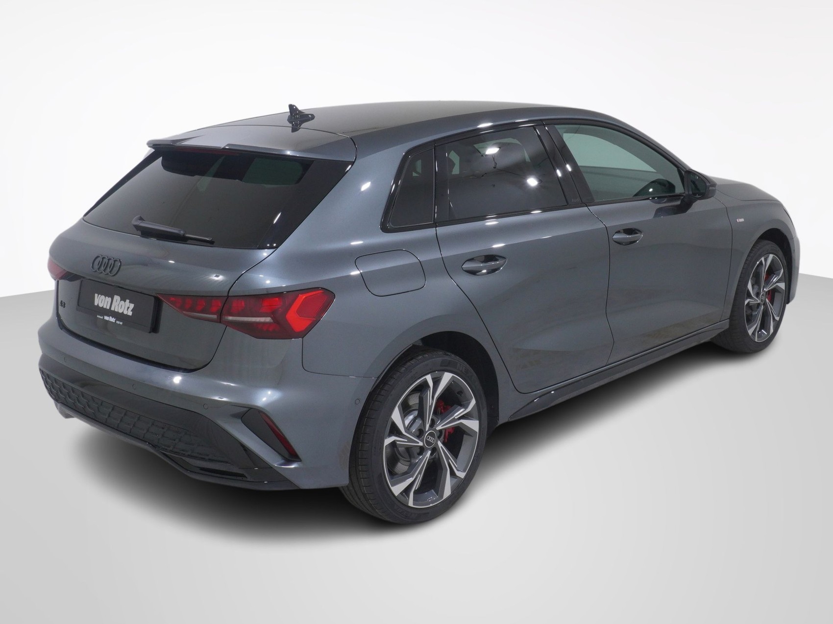 AUDI A3 Sportback 1.5 45 TFSI Plug-in-Hybrid S Line S-Tronic-image-5