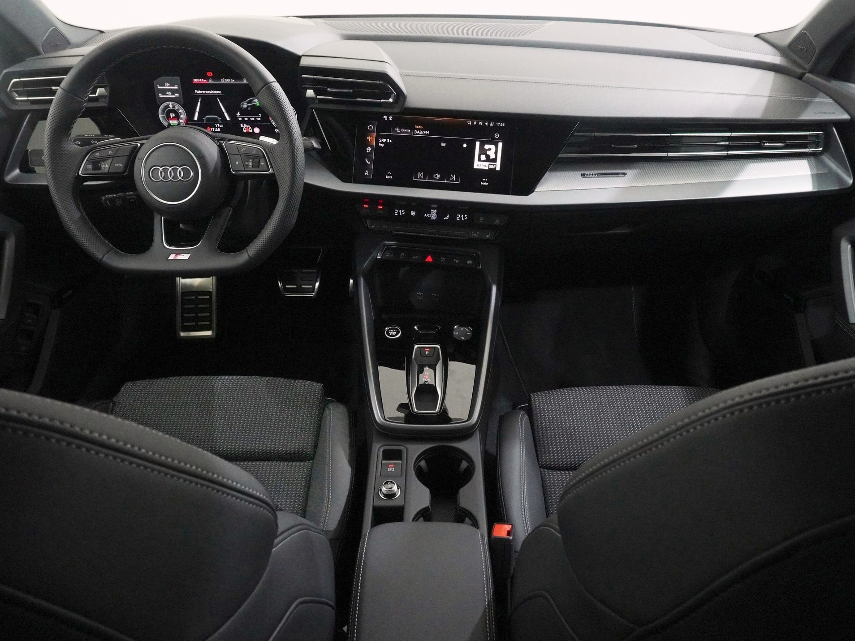 AUDI A3 Sportback 1.5 45 TFSI Plug-in-Hybrid S Line S-Tronic-image-11