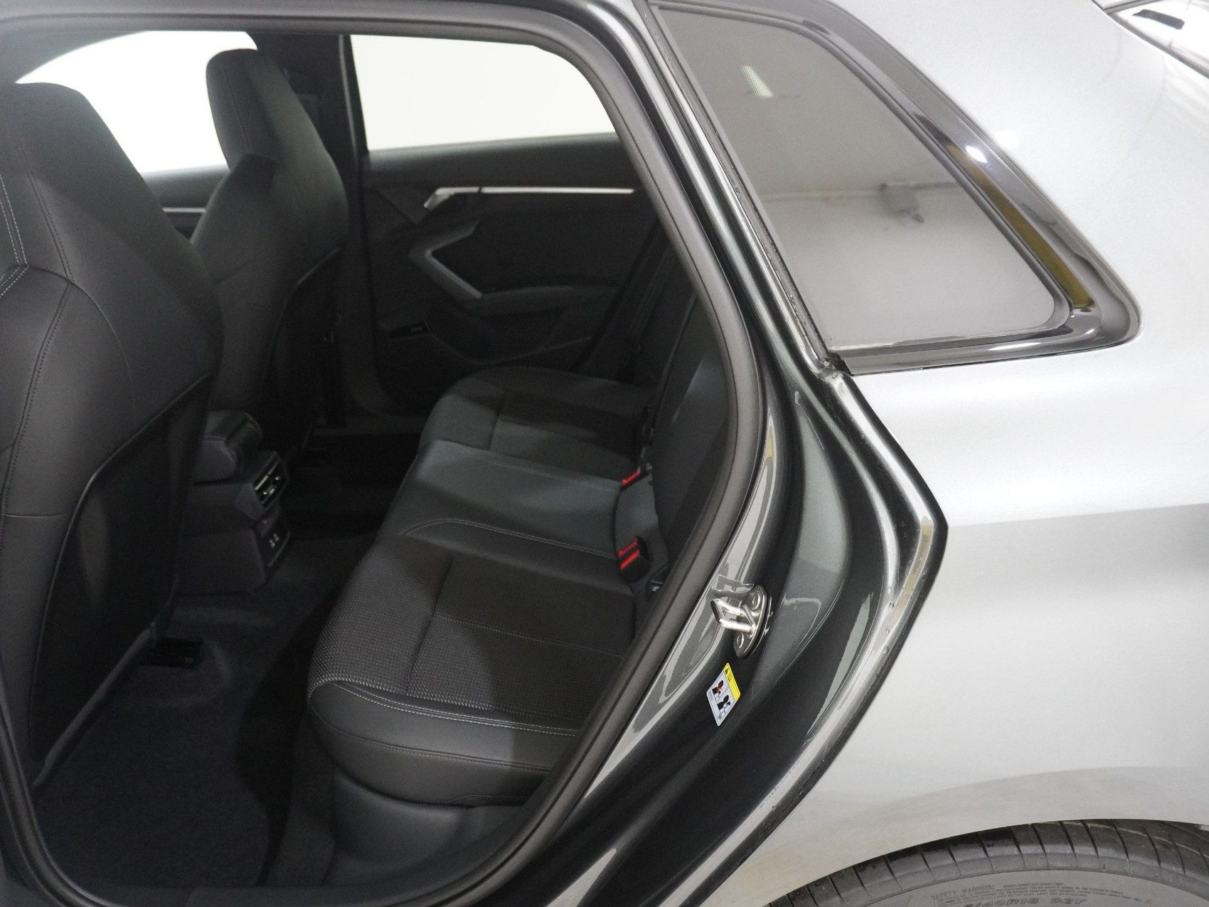 AUDI A3 Sportback 1.5 45 TFSI Plug-in-Hybrid S Line S-Tronic-image-14