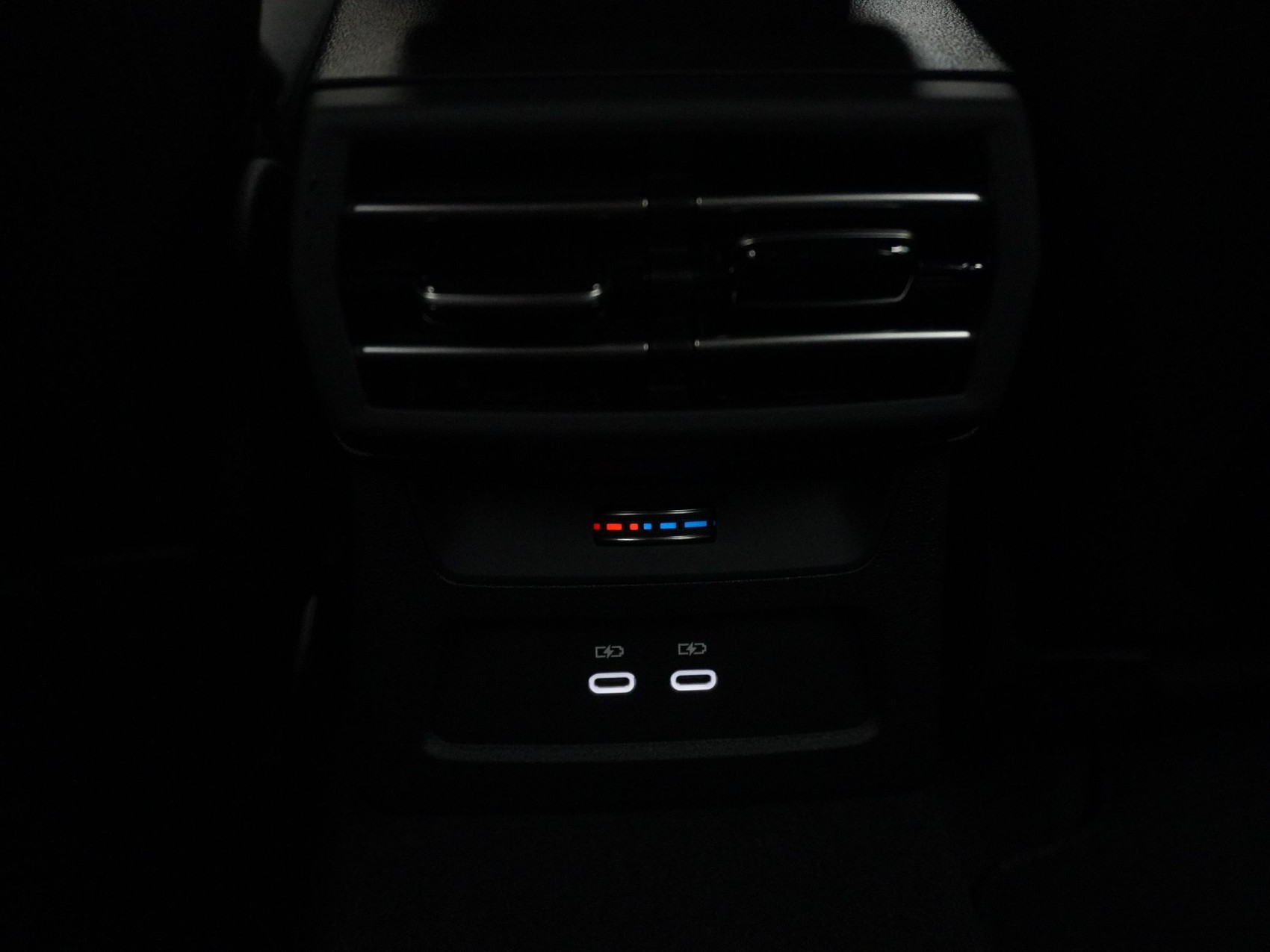 AUDI A3 Sportback 1.5 45 TFSI Plug-in-Hybrid S Line S-Tronic-image-25