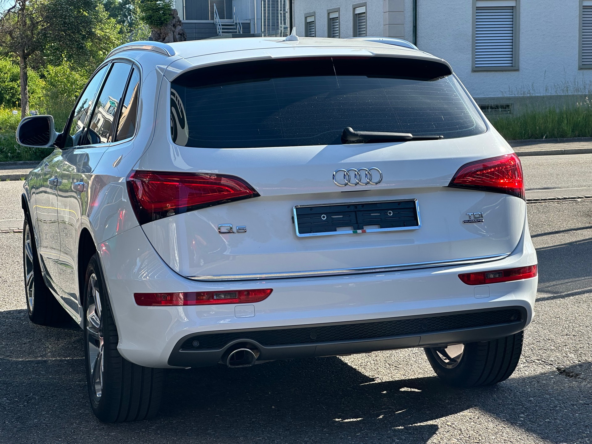 AUDI Q5 2.0 TDI S-tronic-image-5