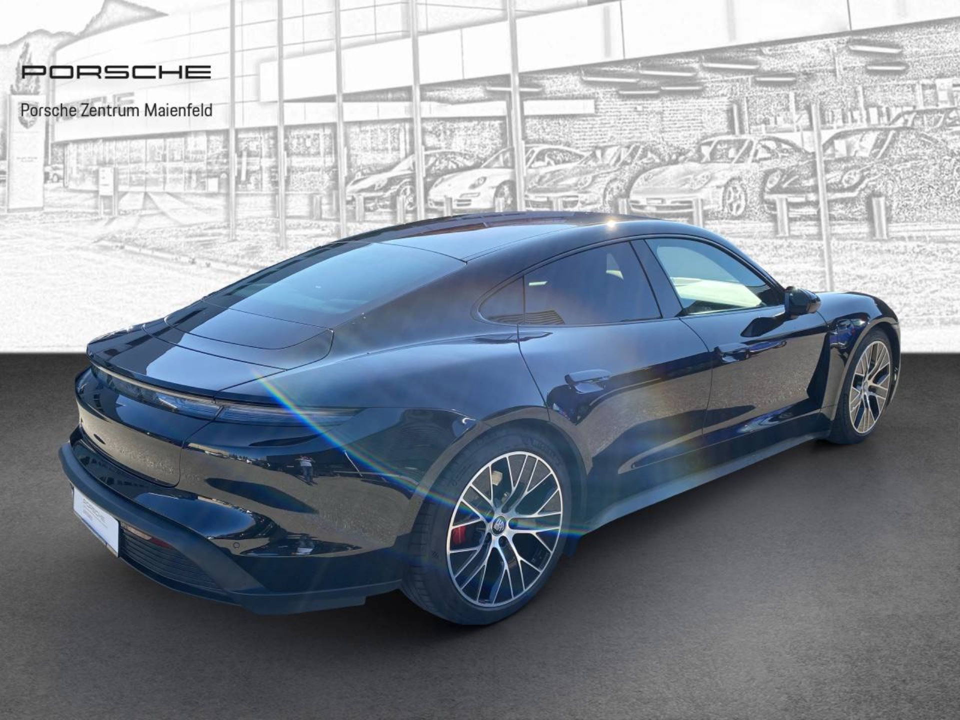 PORSCHE Taycan 4S-image-9