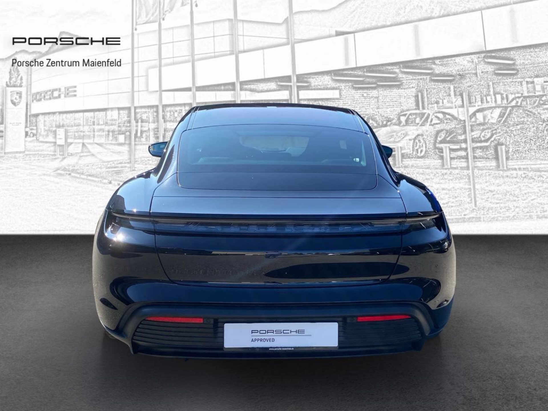 PORSCHE Taycan 4S-image-5