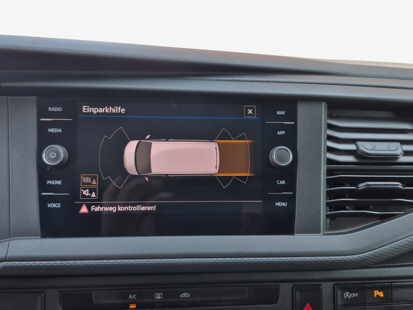 VW T6.1 2.0 TDI 4Motion-image-15
