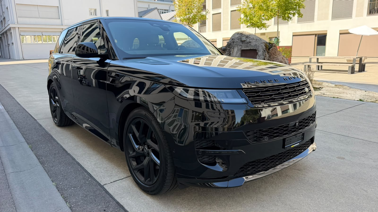 LAND ROVER Range Rover Sport D250 3.0 TD6 MHEV Dynamic HSE Automatic-image-6