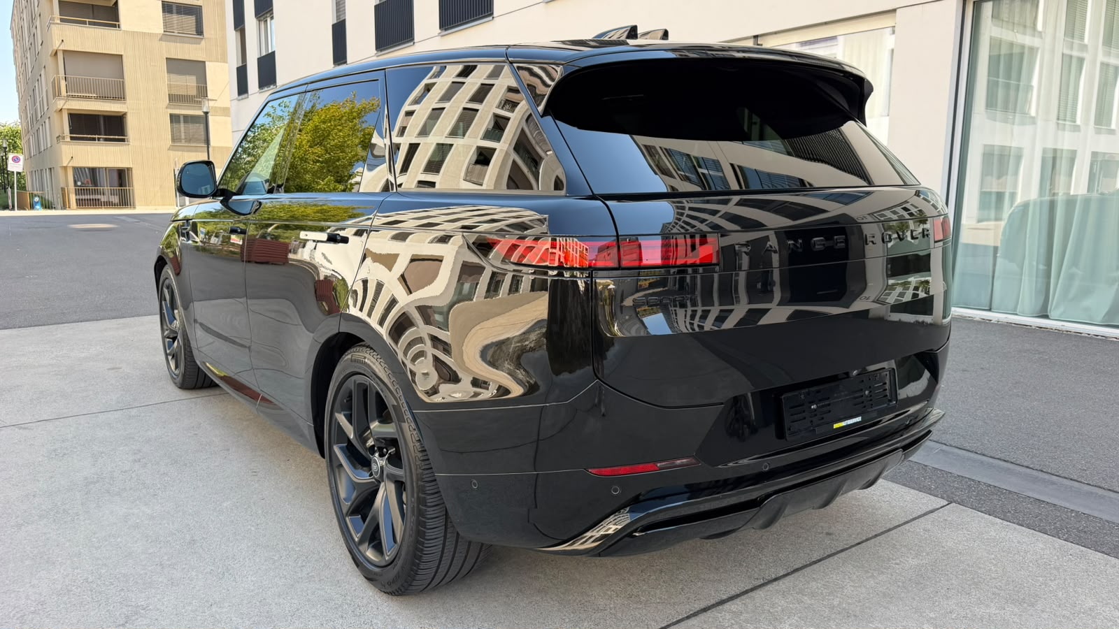 LAND ROVER Range Rover Sport D250 3.0 TD6 MHEV Dynamic HSE Automatic-showroom-element-2