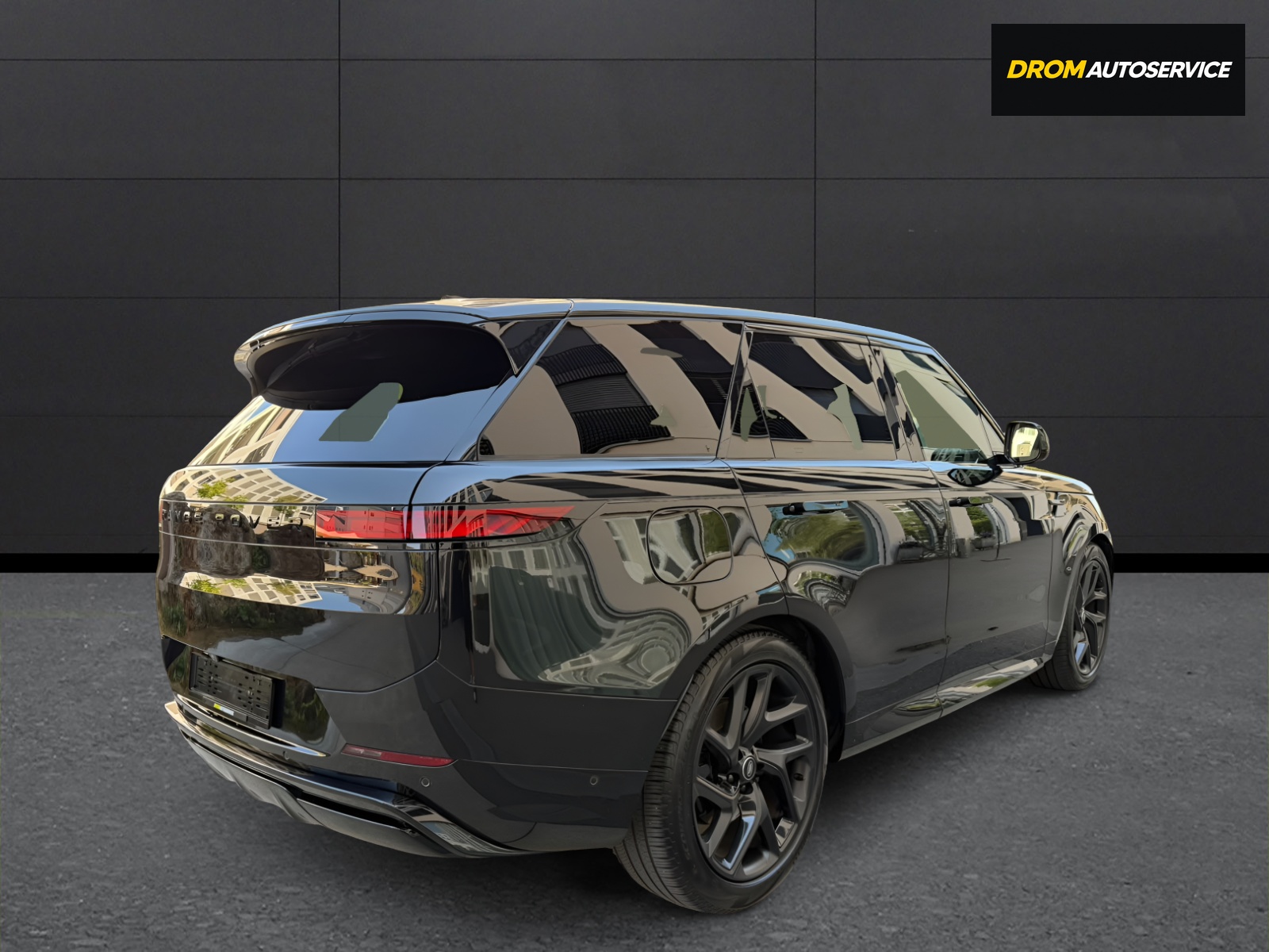 LAND ROVER Range Rover Sport D250 3.0 TD6 MHEV Dynamic HSE Automatic-image-4