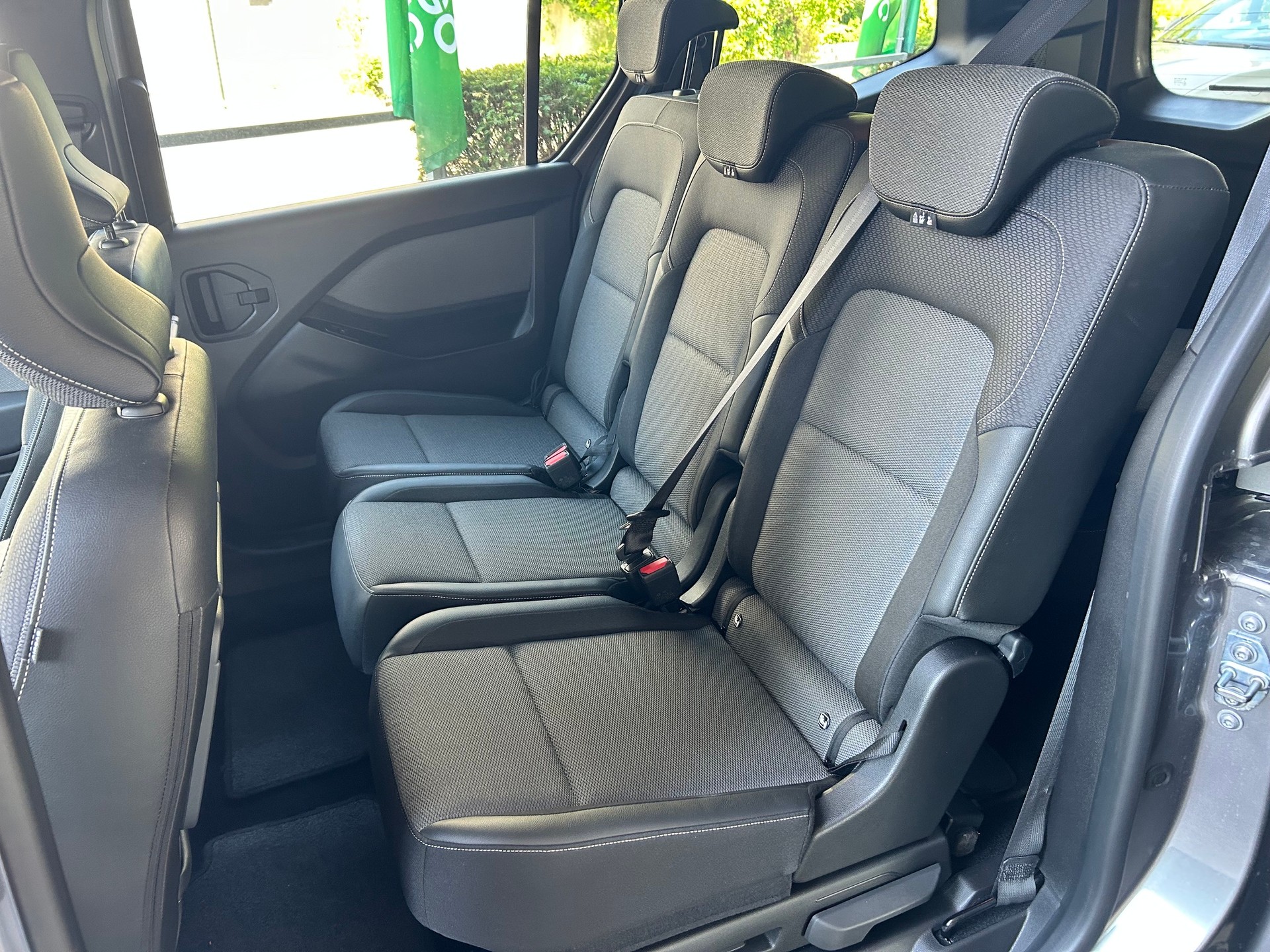 RENAULT Kangoo 1.3 TCe 130 PF Techno EDC-image-5