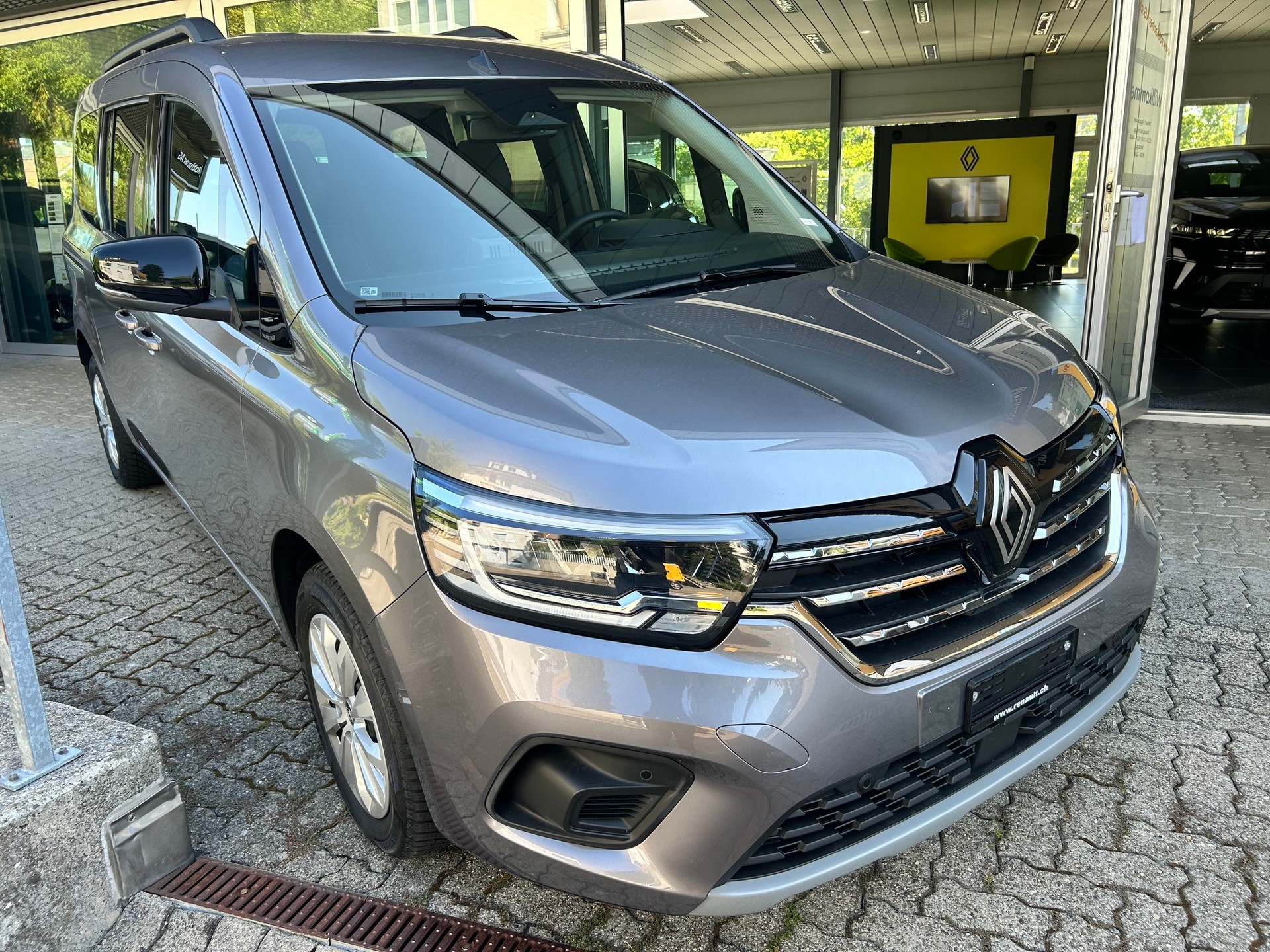 RENAULT Kangoo 1.3 TCe 130 PF Techno EDC-image-1