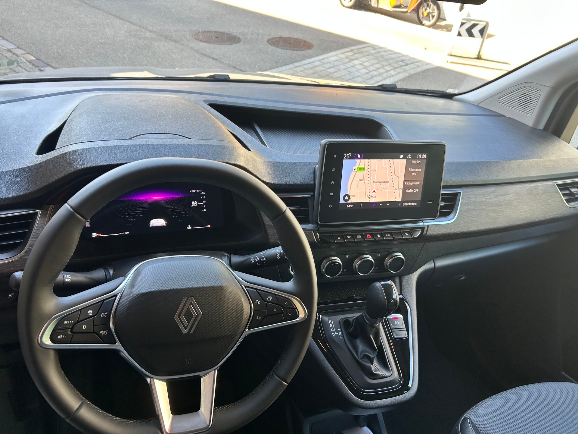 RENAULT Kangoo 1.3 TCe 130 PF Techno EDC-image-4