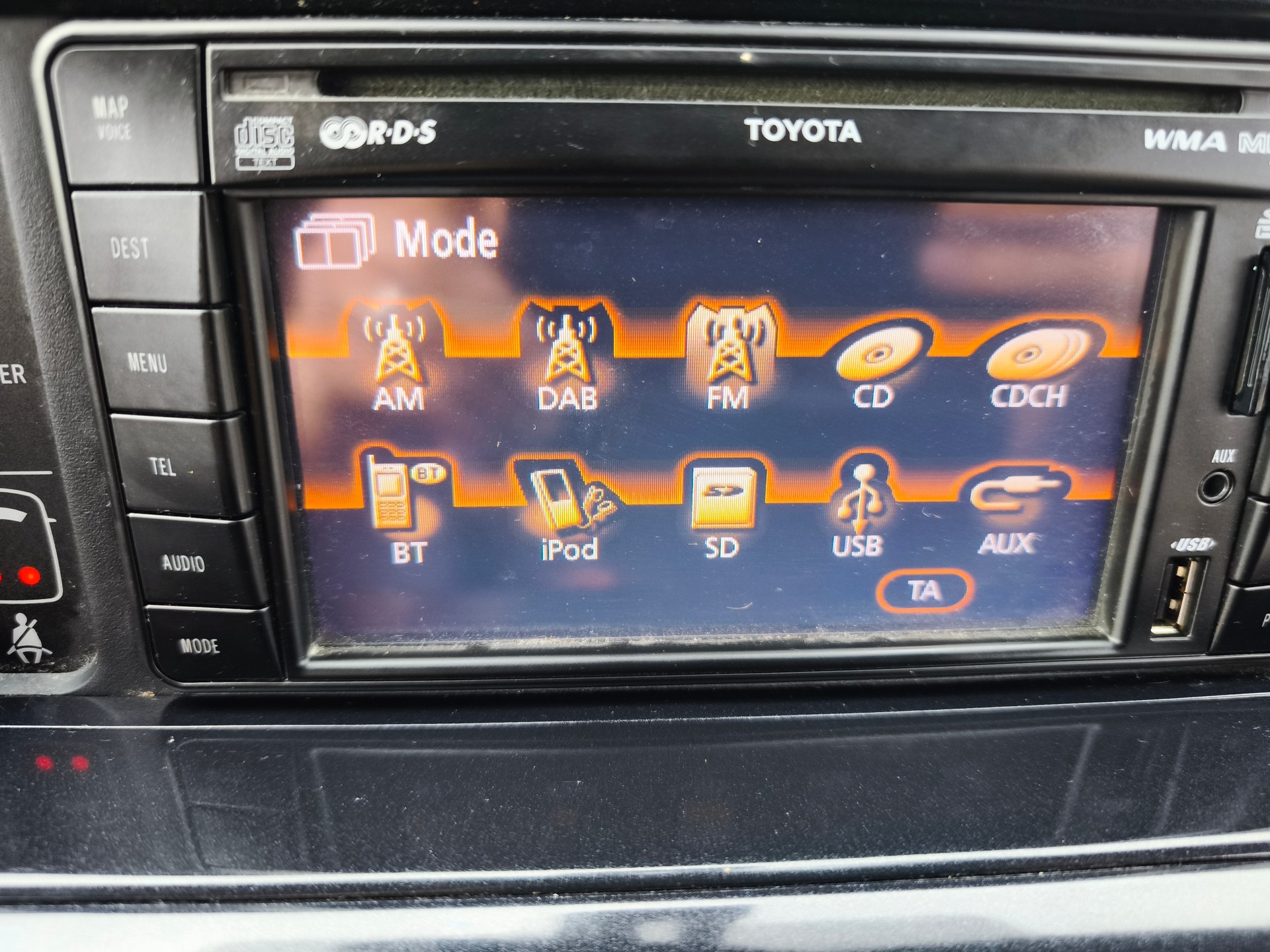 TOYOTA iQ 1.0 VVT-i Linea Sol Multidrive-image-14