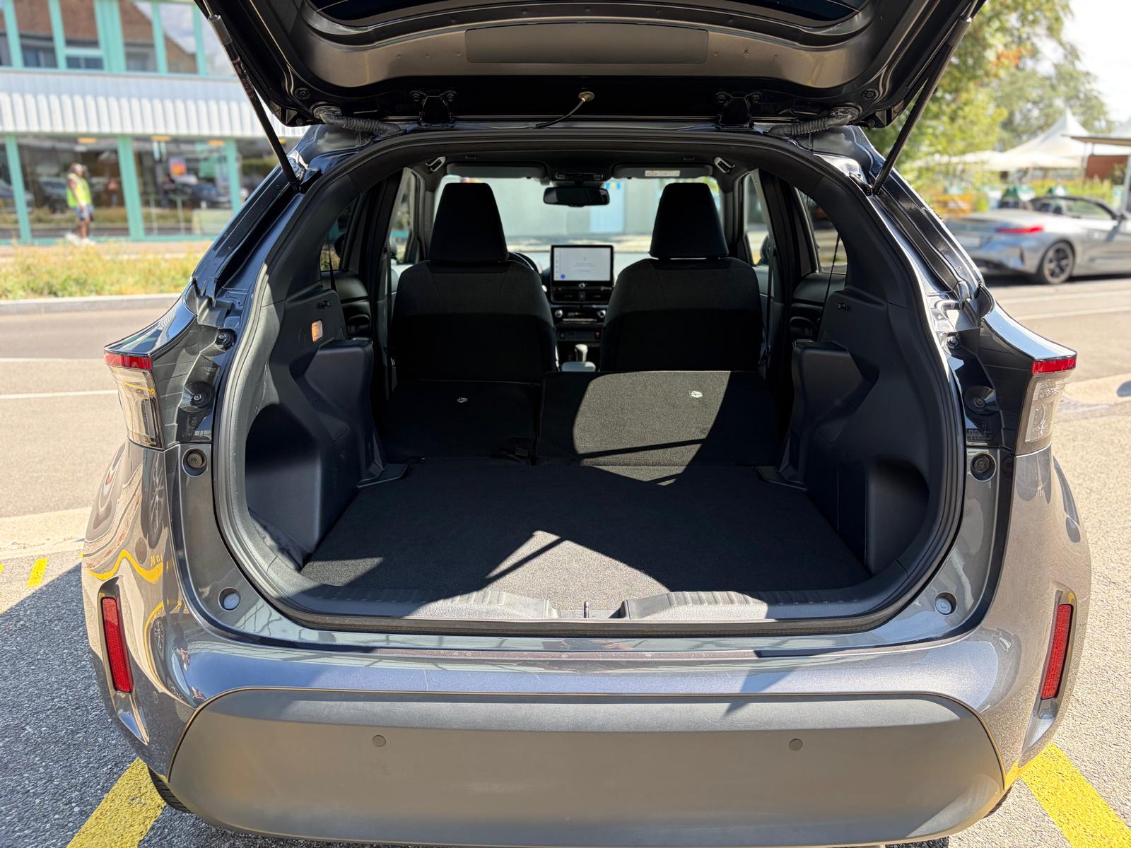 TOYOTA Yaris Cross 1.5 Trend e-CVT-image-12