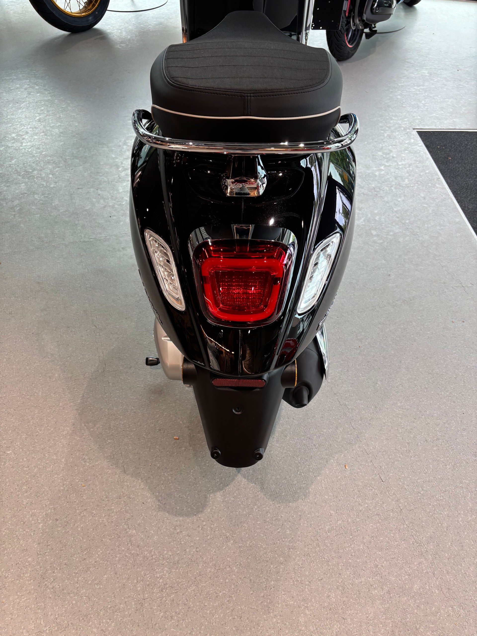PIAGGIO Vespa Primavera 125 Euro 5+-image-9