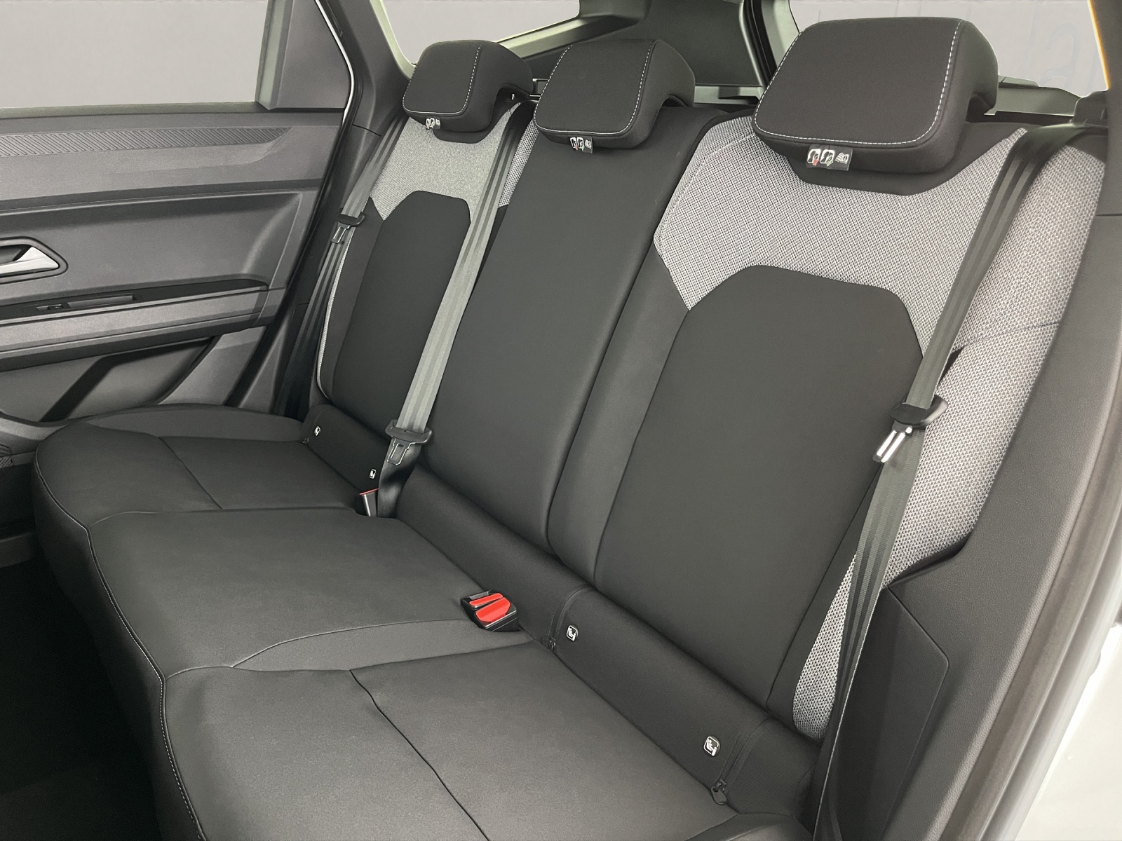 DACIA Bigster 1.2 Hybrid Journey 4WD-image-16