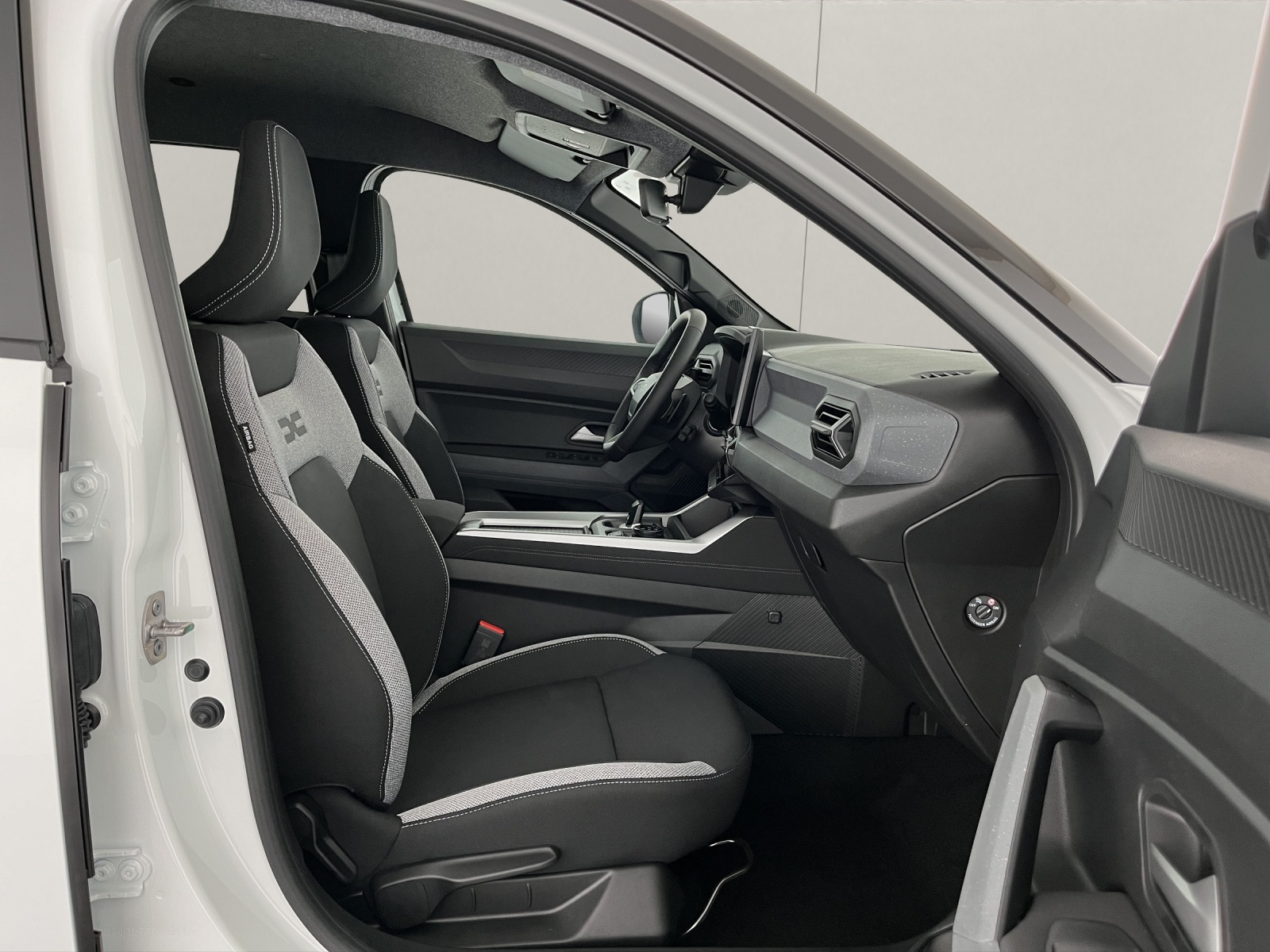 DACIA Bigster 1.2 Hybrid Journey 4WD-image-15