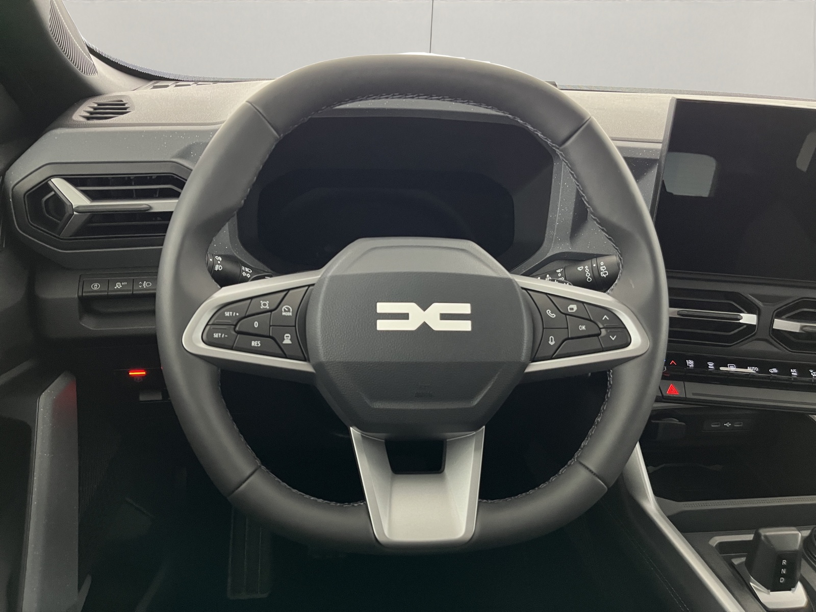 DACIA Bigster 1.2 Hybrid Journey 4WD-image-9