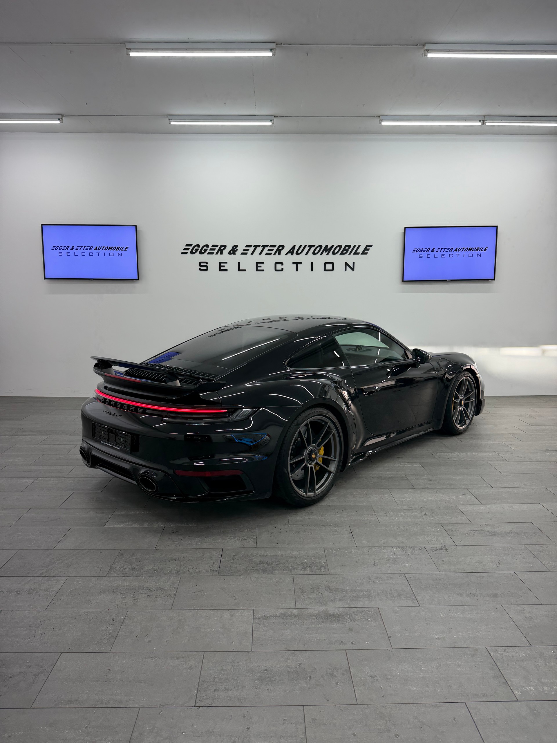 PORSCHE 911 Turbo S PDK-image-5