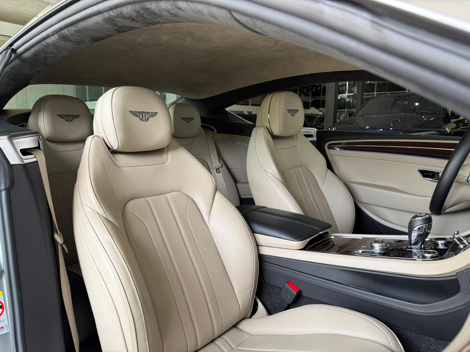 BENTLEY Continental GT 6.0 W12-image-11