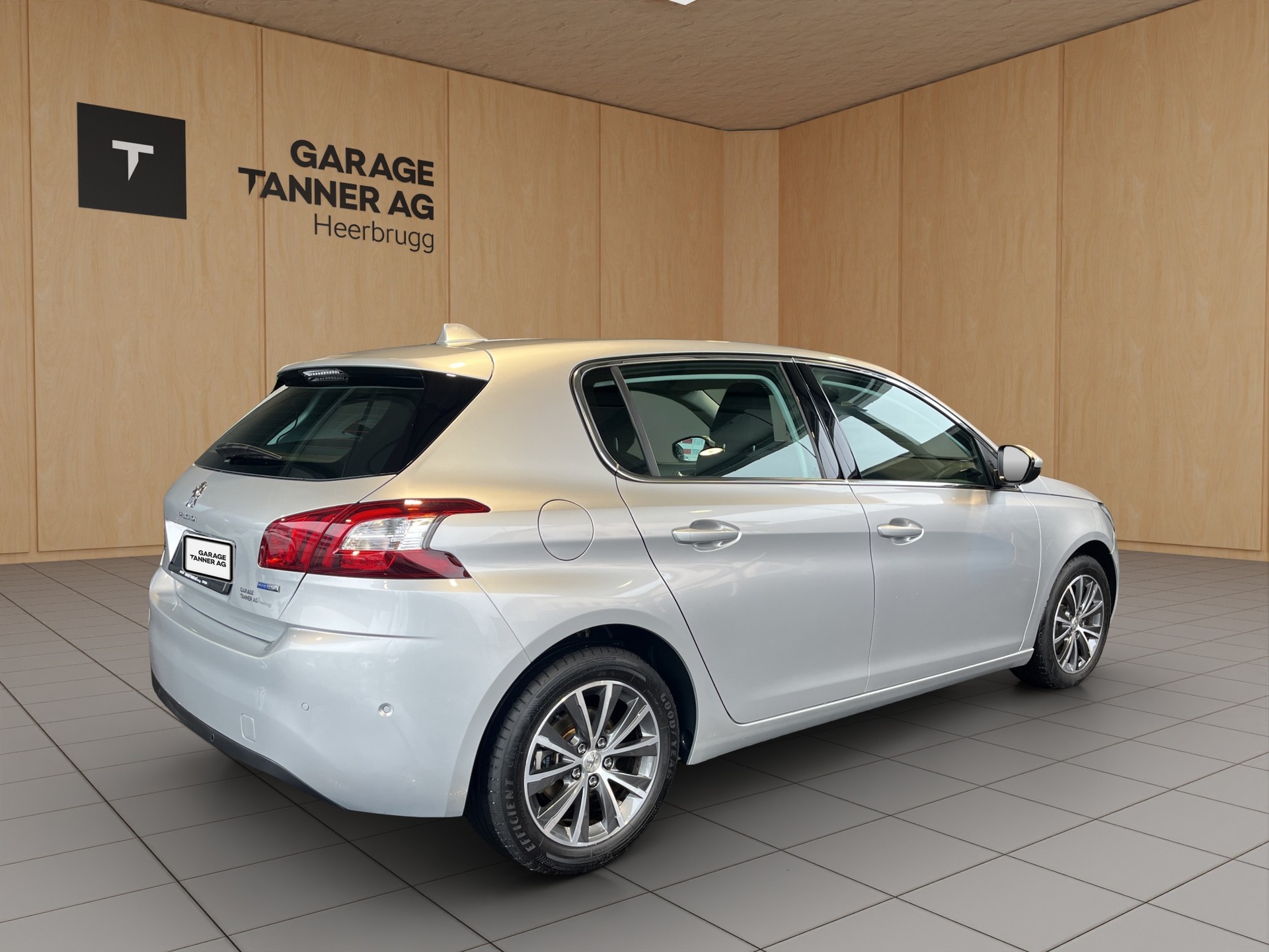 PEUGEOT 308 1.2 THP Allure-image-4