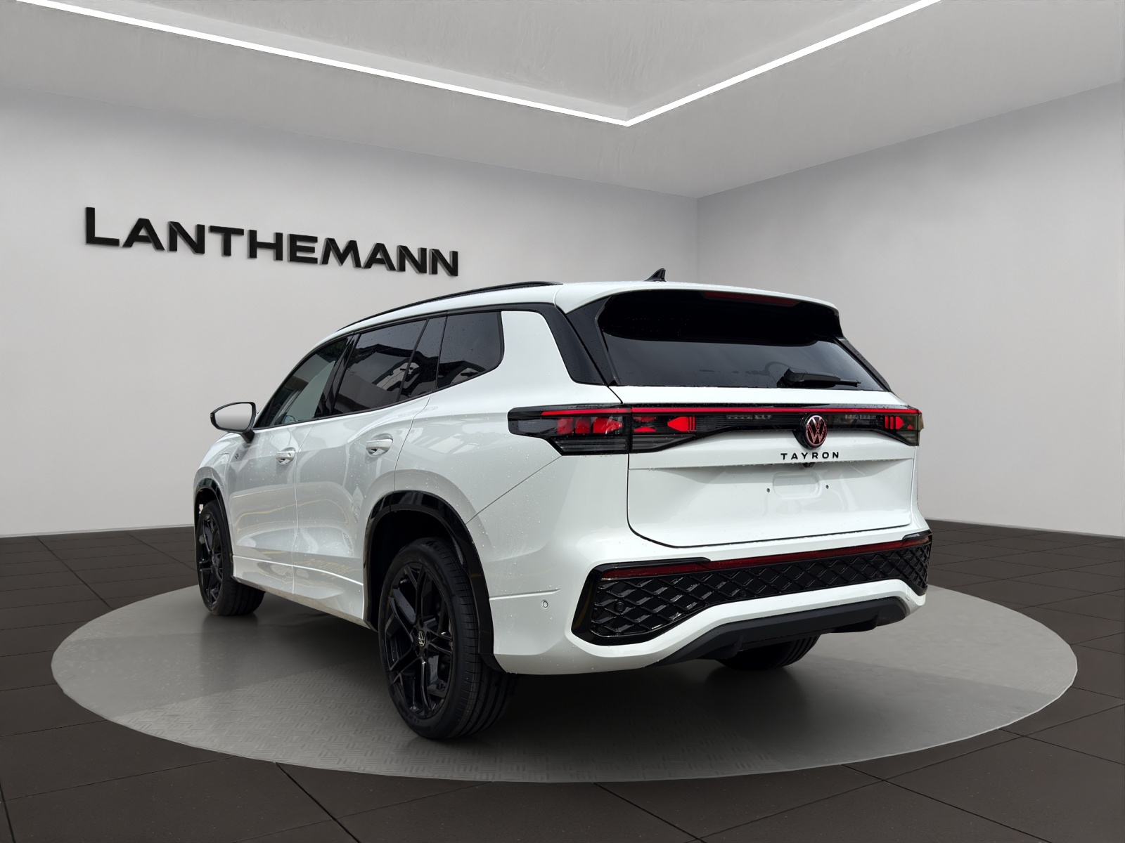 VW Tayron 1.5 TSI evo2 eHybrid R-Line DSG-image-2