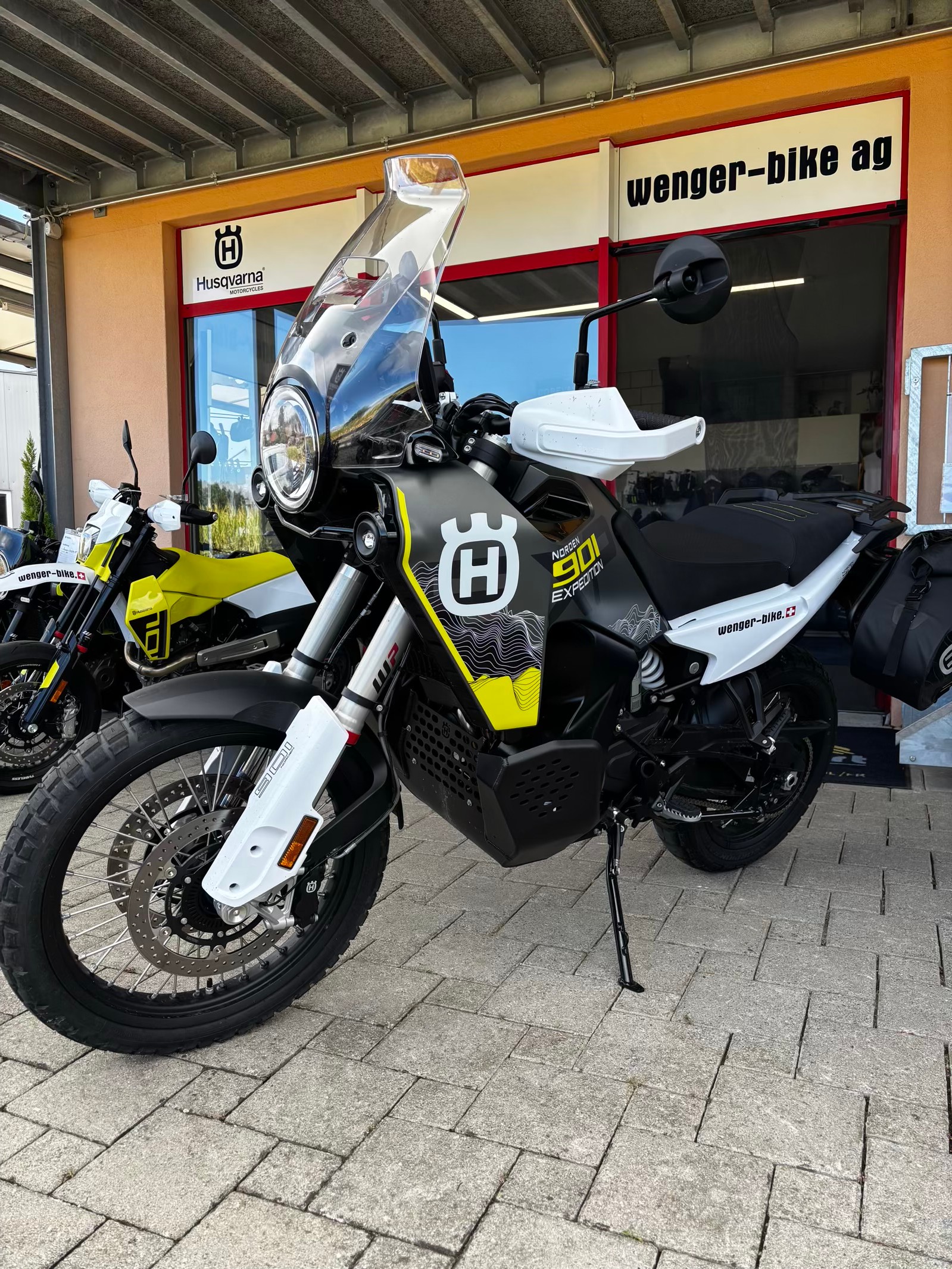 HUSQVARNA Norden 901 Expedition-image-3