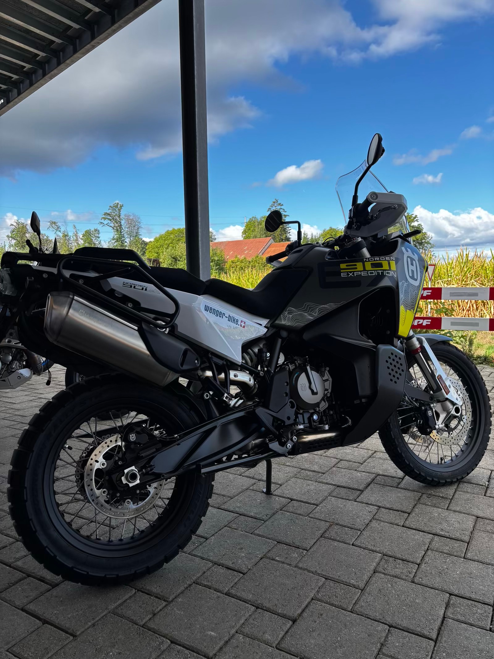HUSQVARNA Norden 901 Expedition-image-4