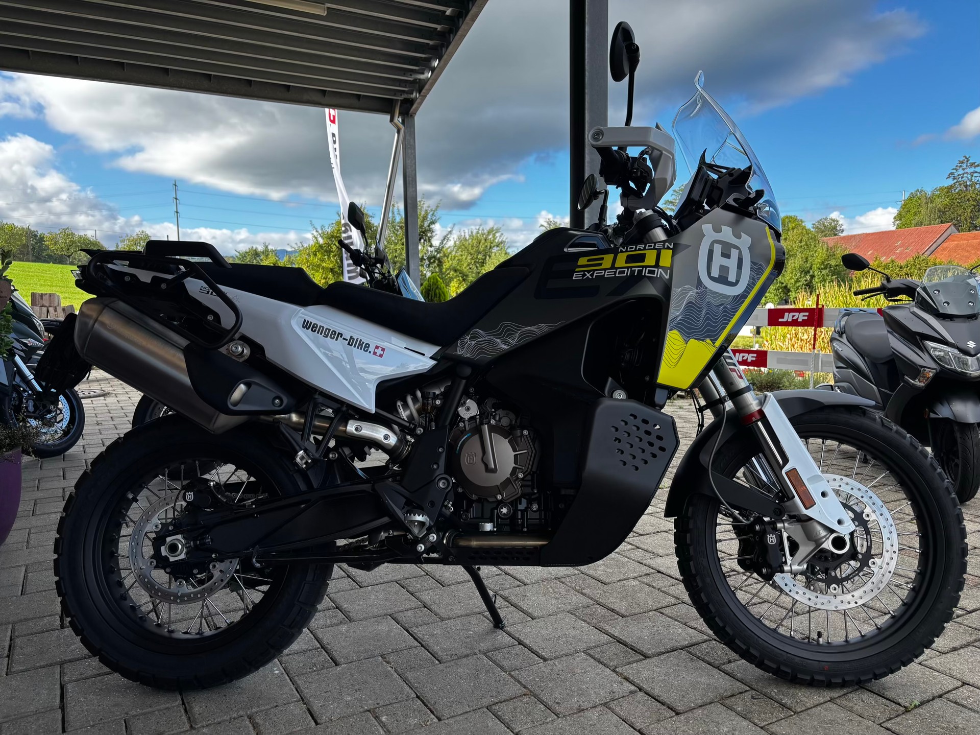 HUSQVARNA Norden 901 Expedition