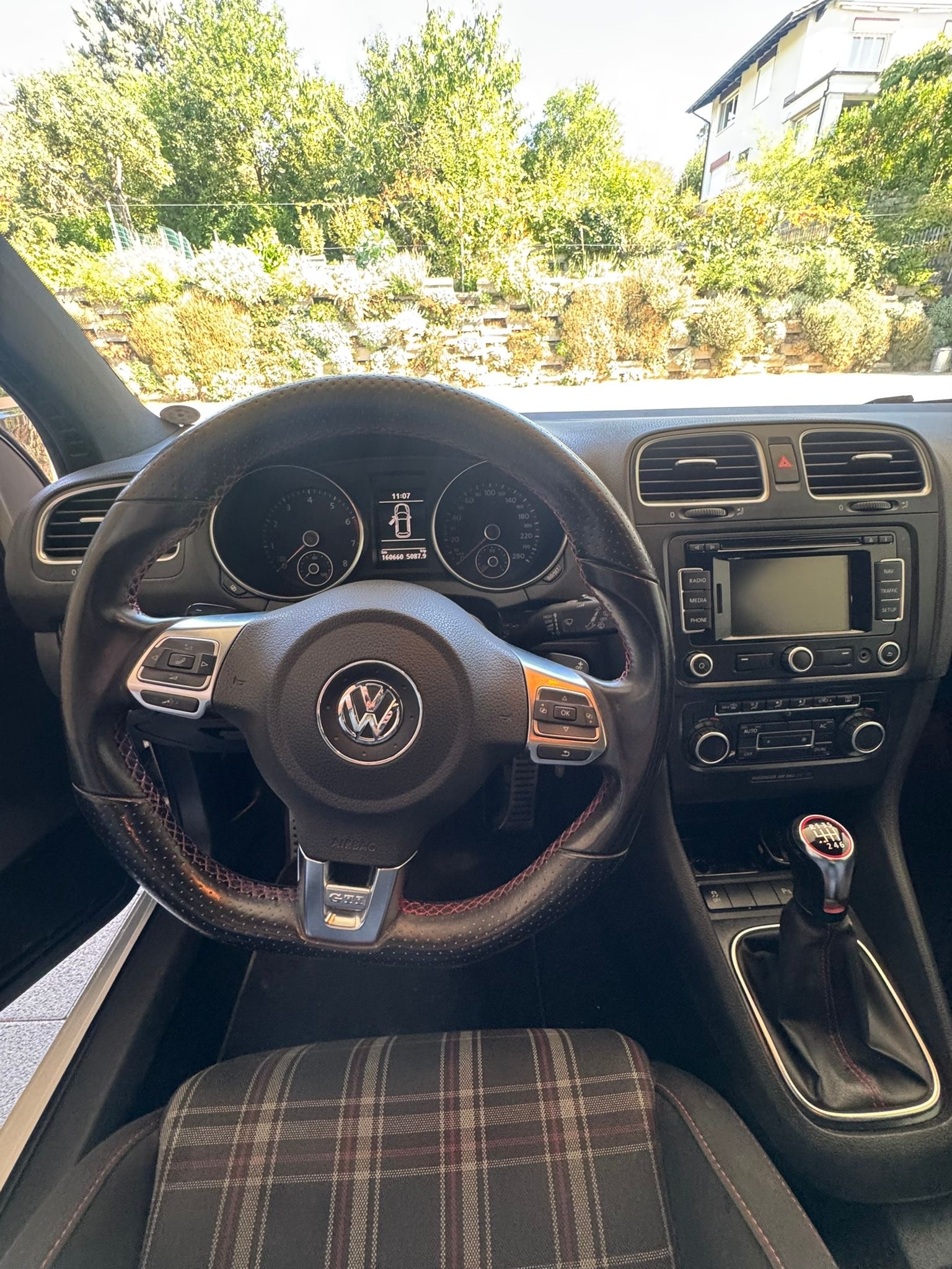 VW GTI-image-3