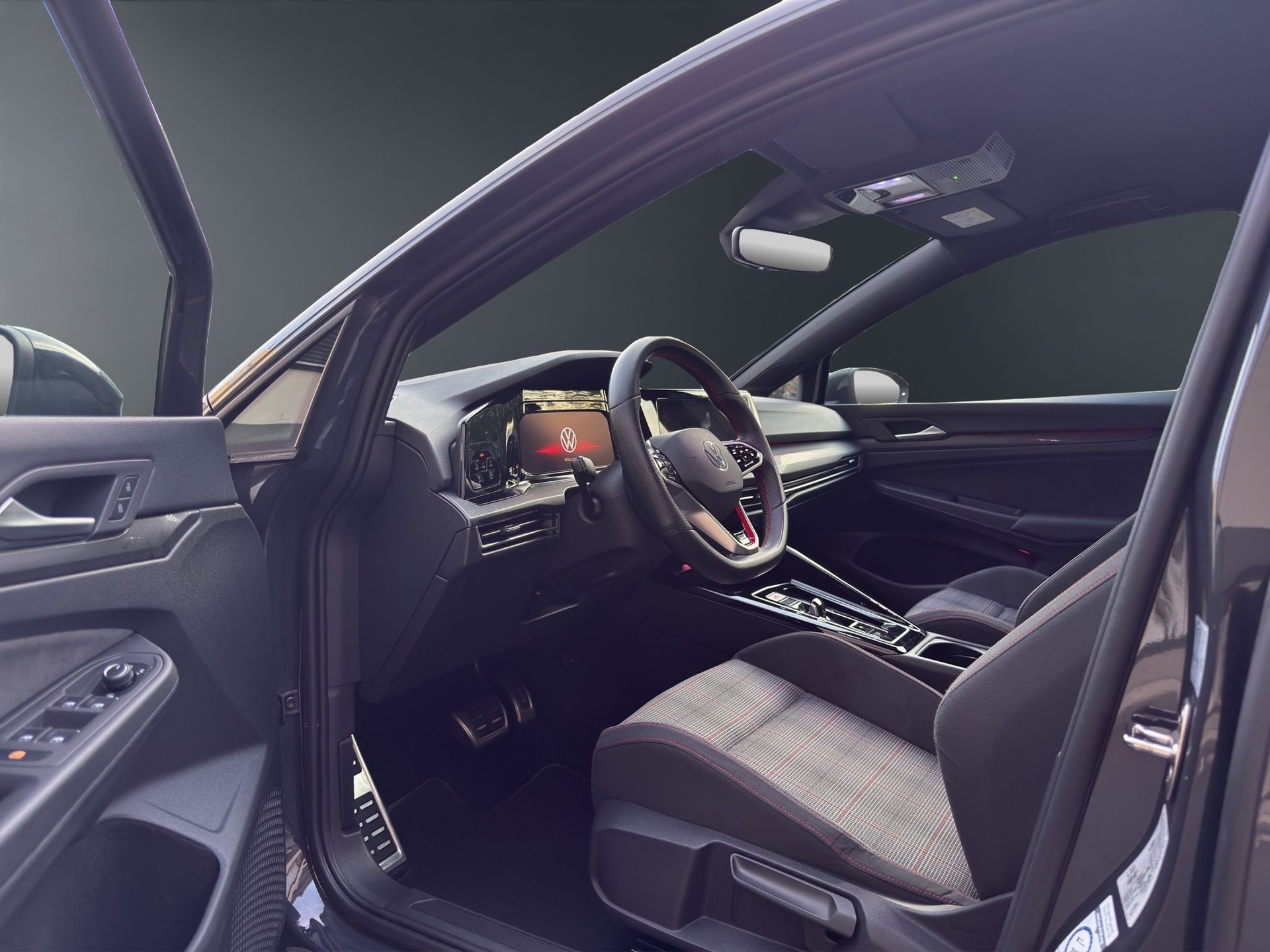 VW Golf 2.0 TSI GTI DSG-image-8