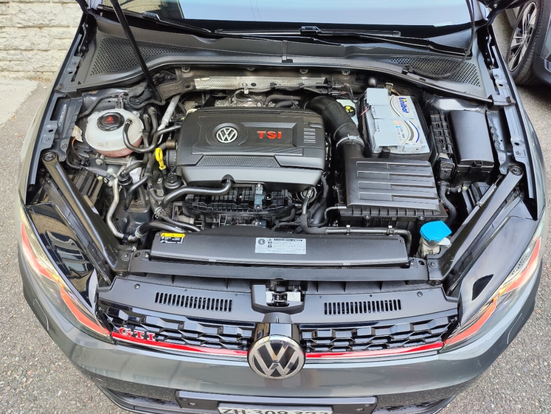 VW GTI Performance 2.0 TSI-image-16