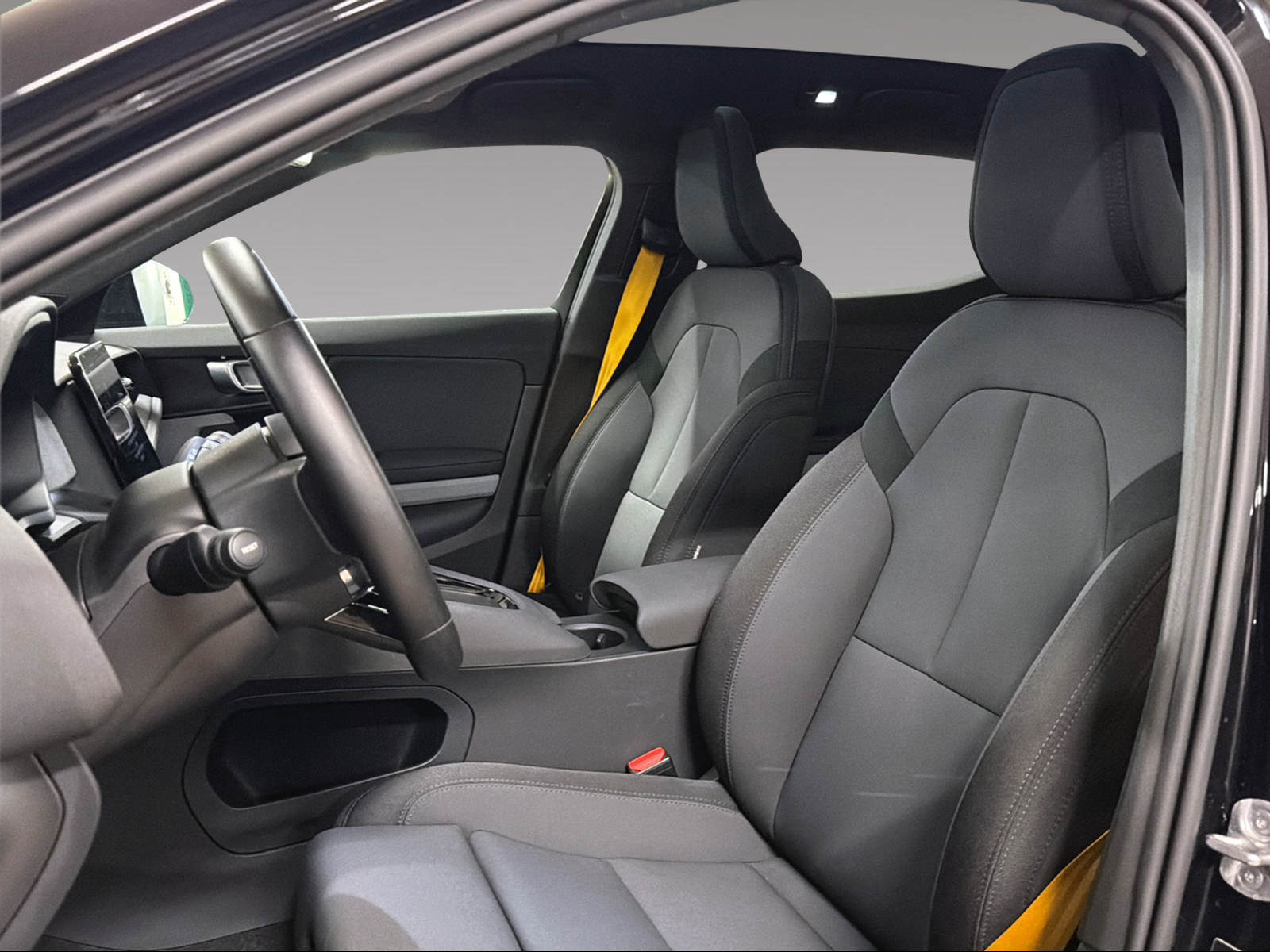 POLESTAR 2 Long Range Dual Motor Performance-image-7