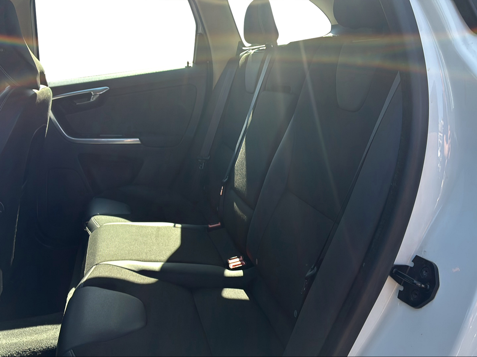 VOLVO XC60 2.4 D4 Momentum AWD-image-13