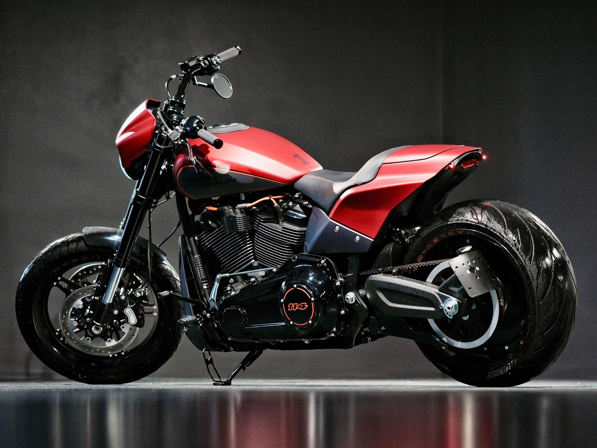 HARLEY-DAVIDSON FXDRS 114 ABS-showroom-element-3