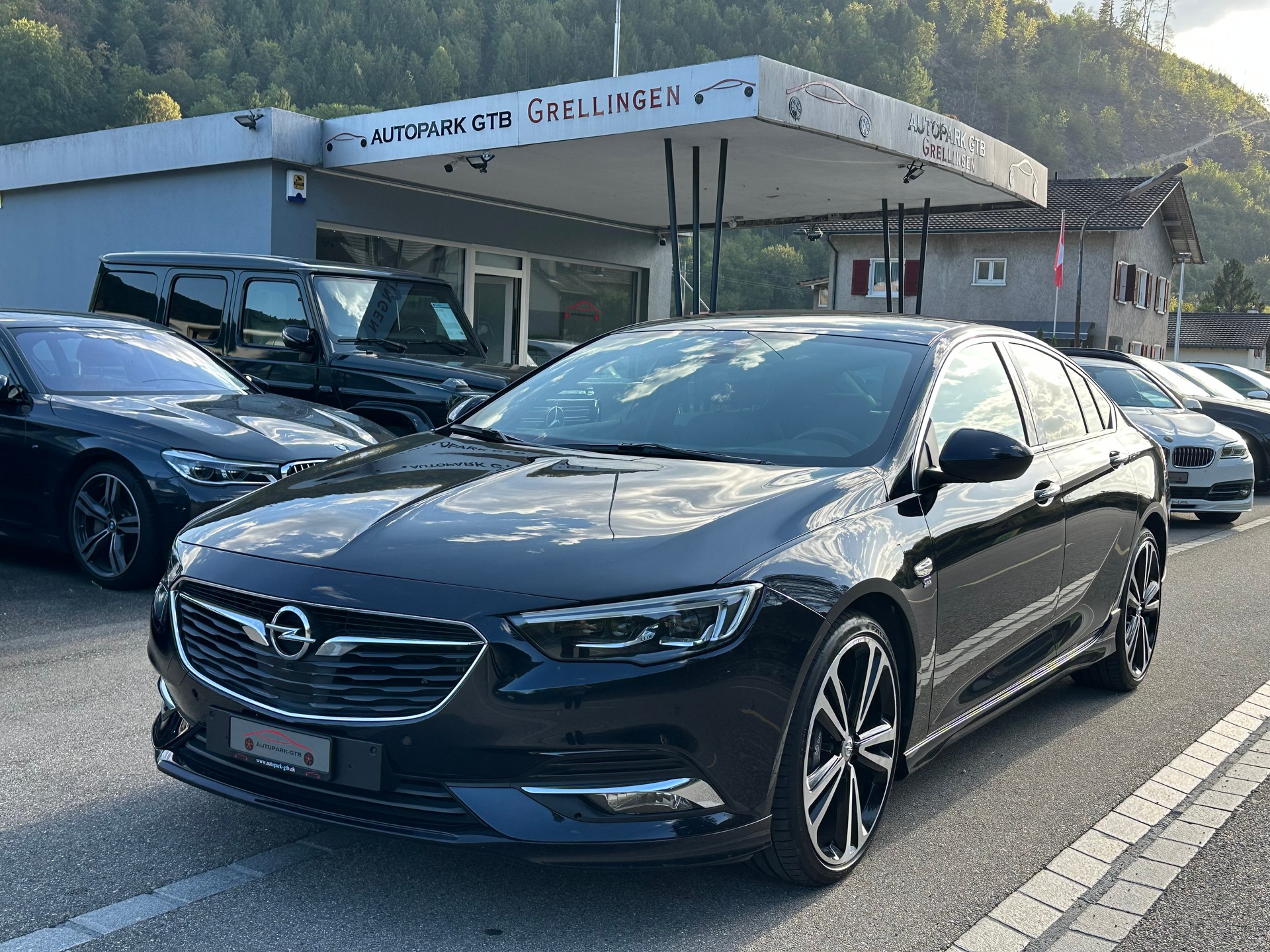 OPEL Insignia 2.0 T Grand Sport Excellence 4WD Automat.-image-0